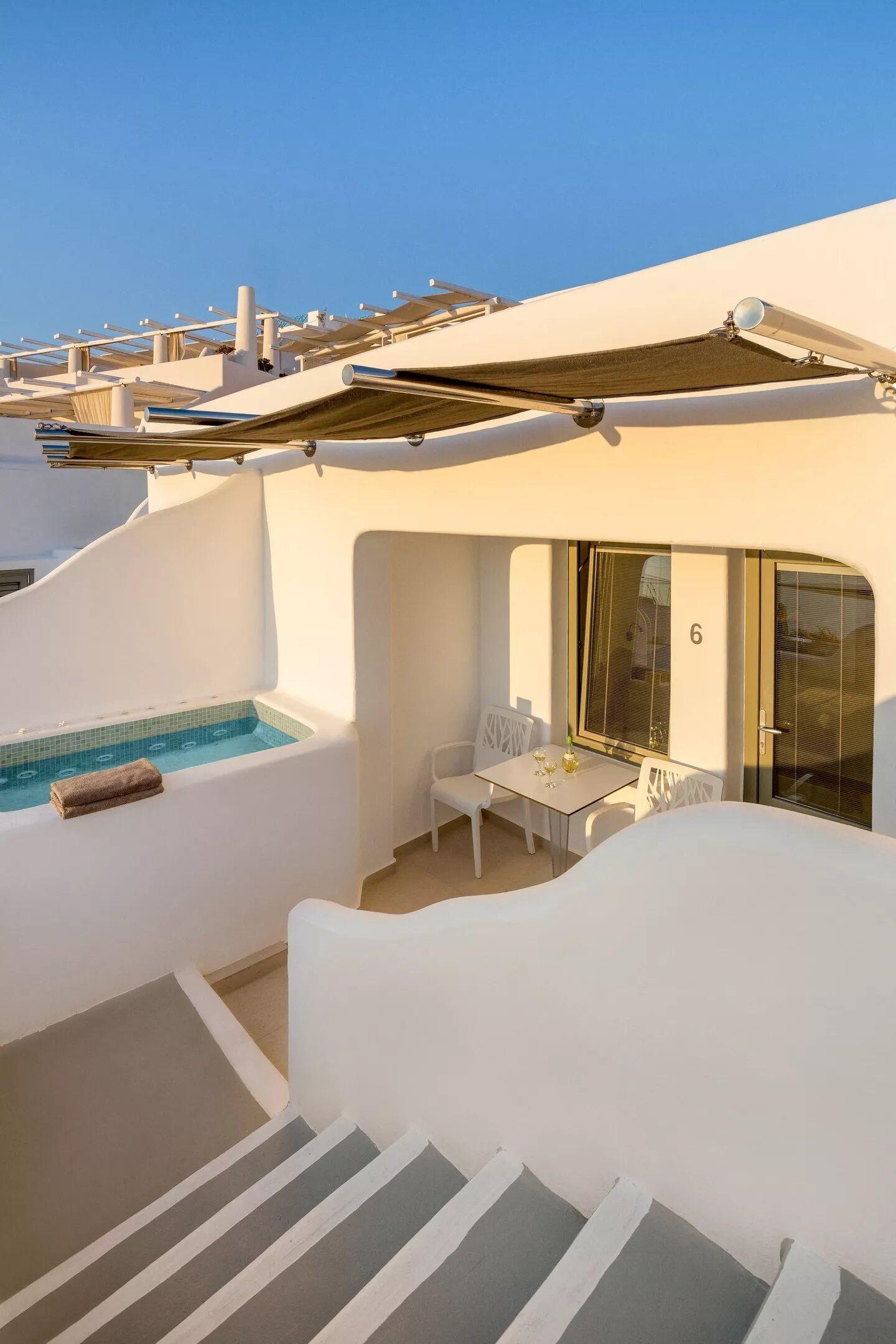Superior Double Room with Outdoor Hot Tub and Caldera View,1322581930:JPEG