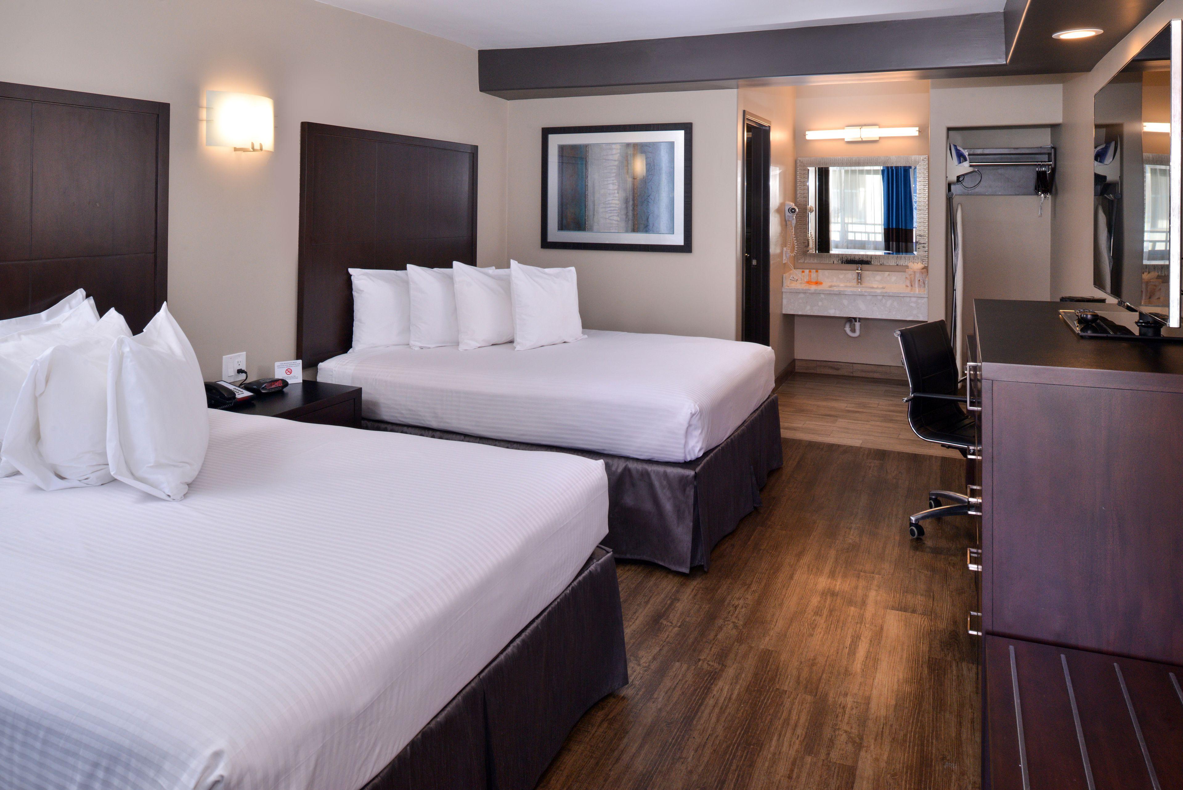Deluxe Queen Room Two Queen Beds Non-Smoking