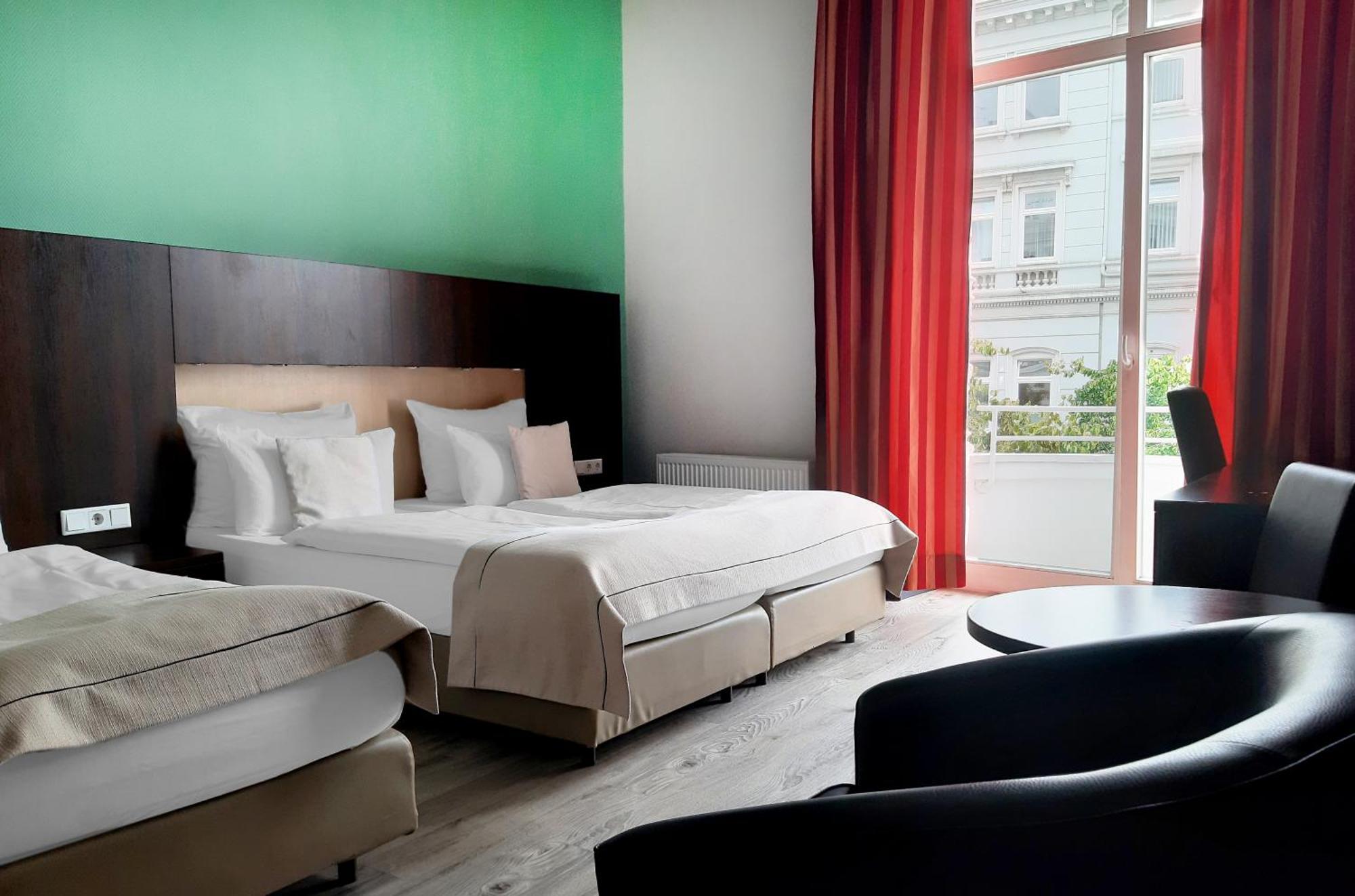 Premium King Room One Single Bed