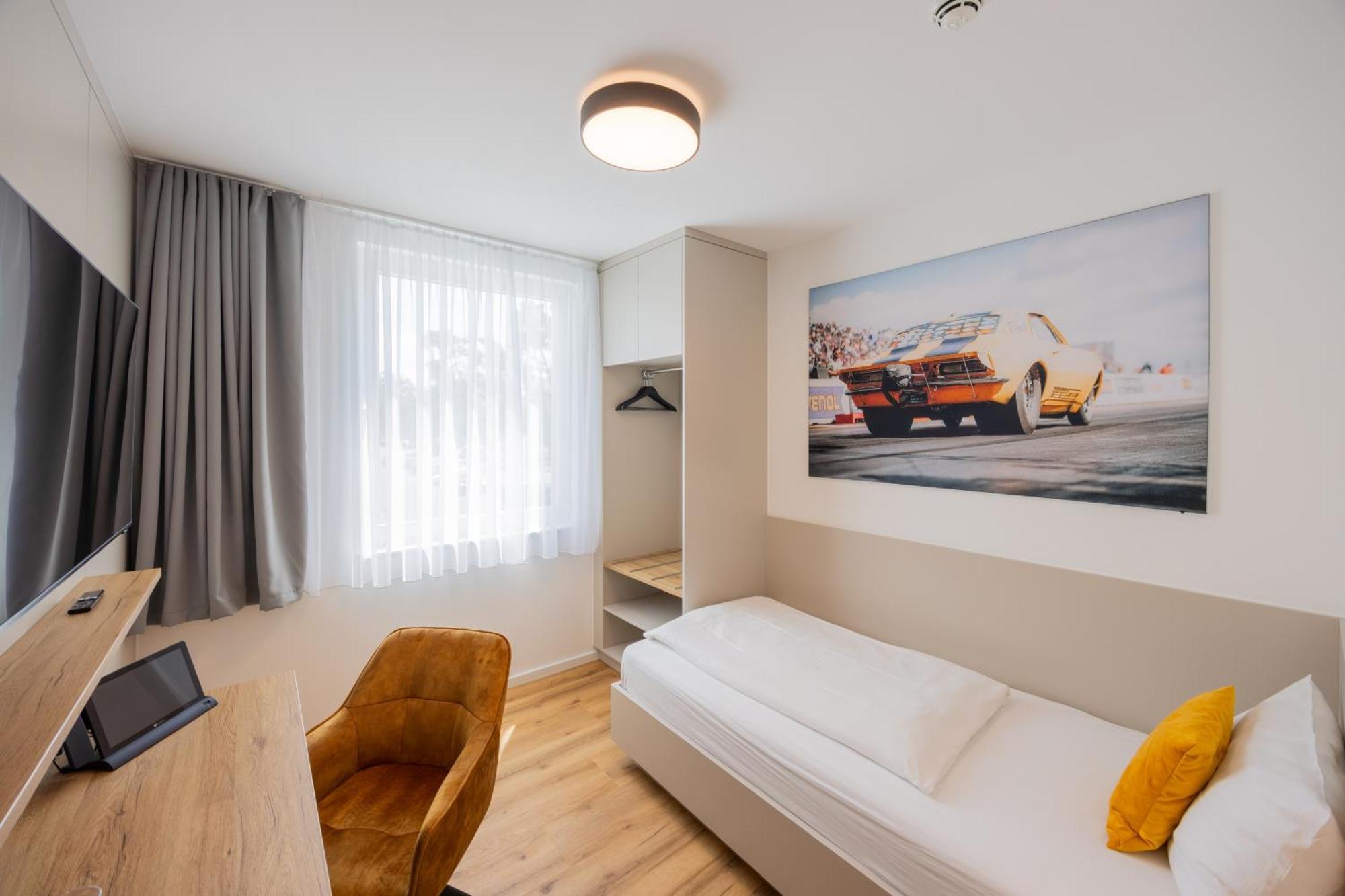 Single Room,1722883718:JPEG