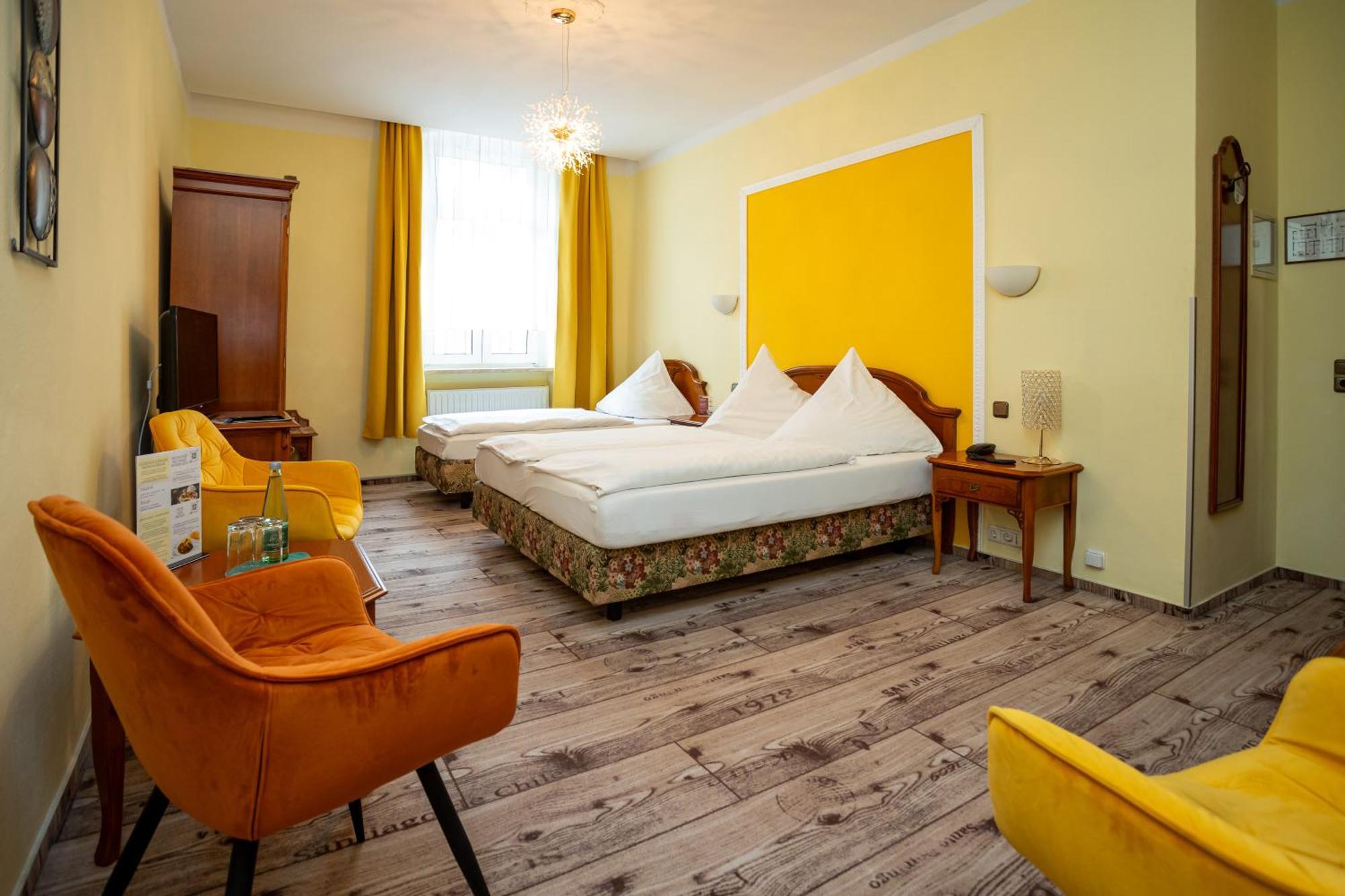 Triple Room