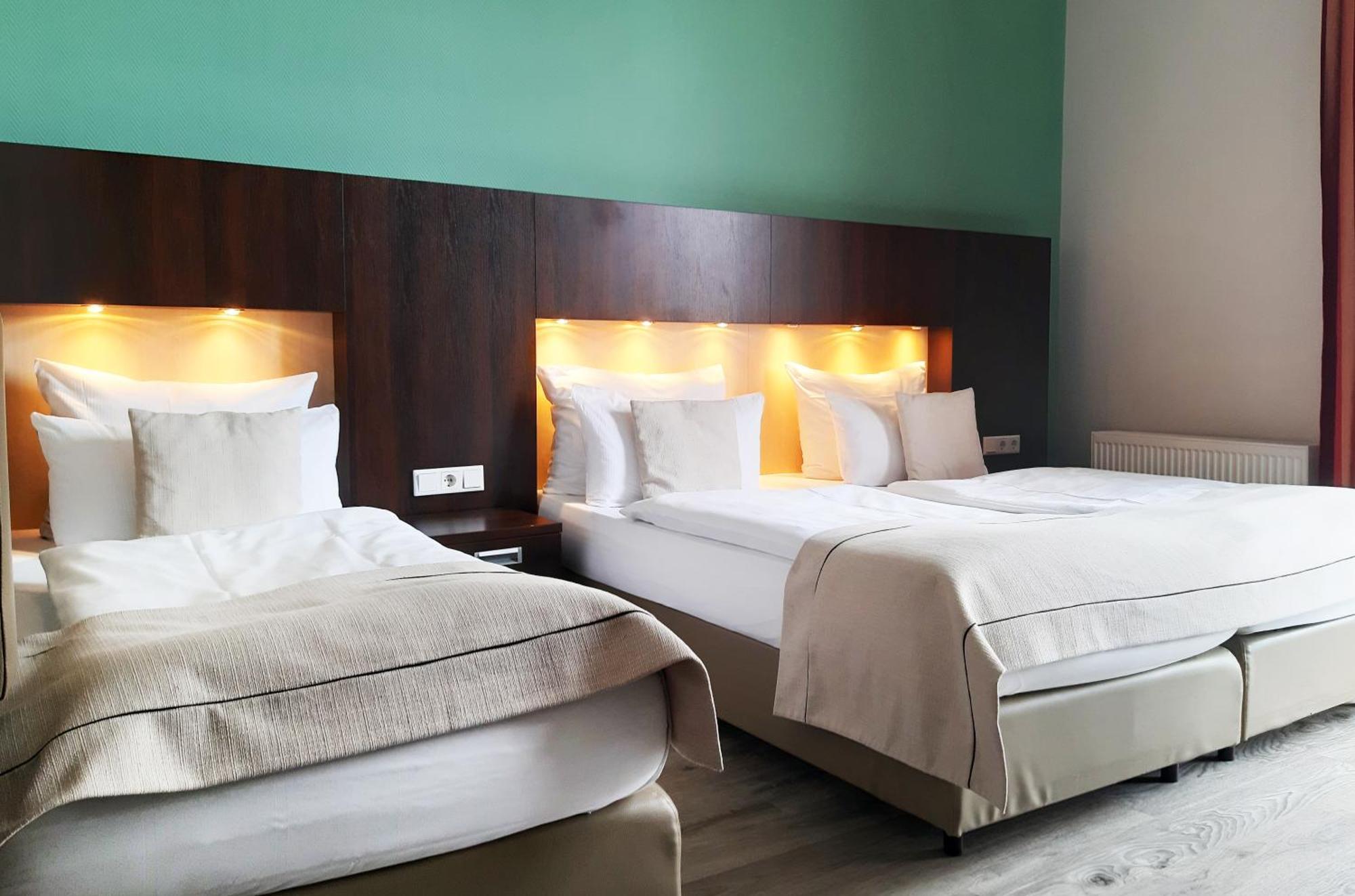 Premium King Room One Single Bed