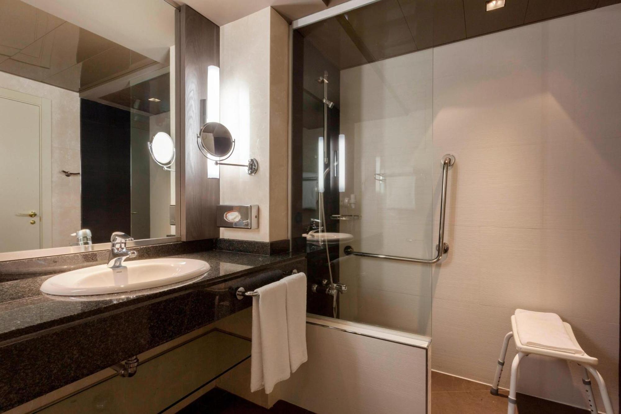 Premium Twin Room