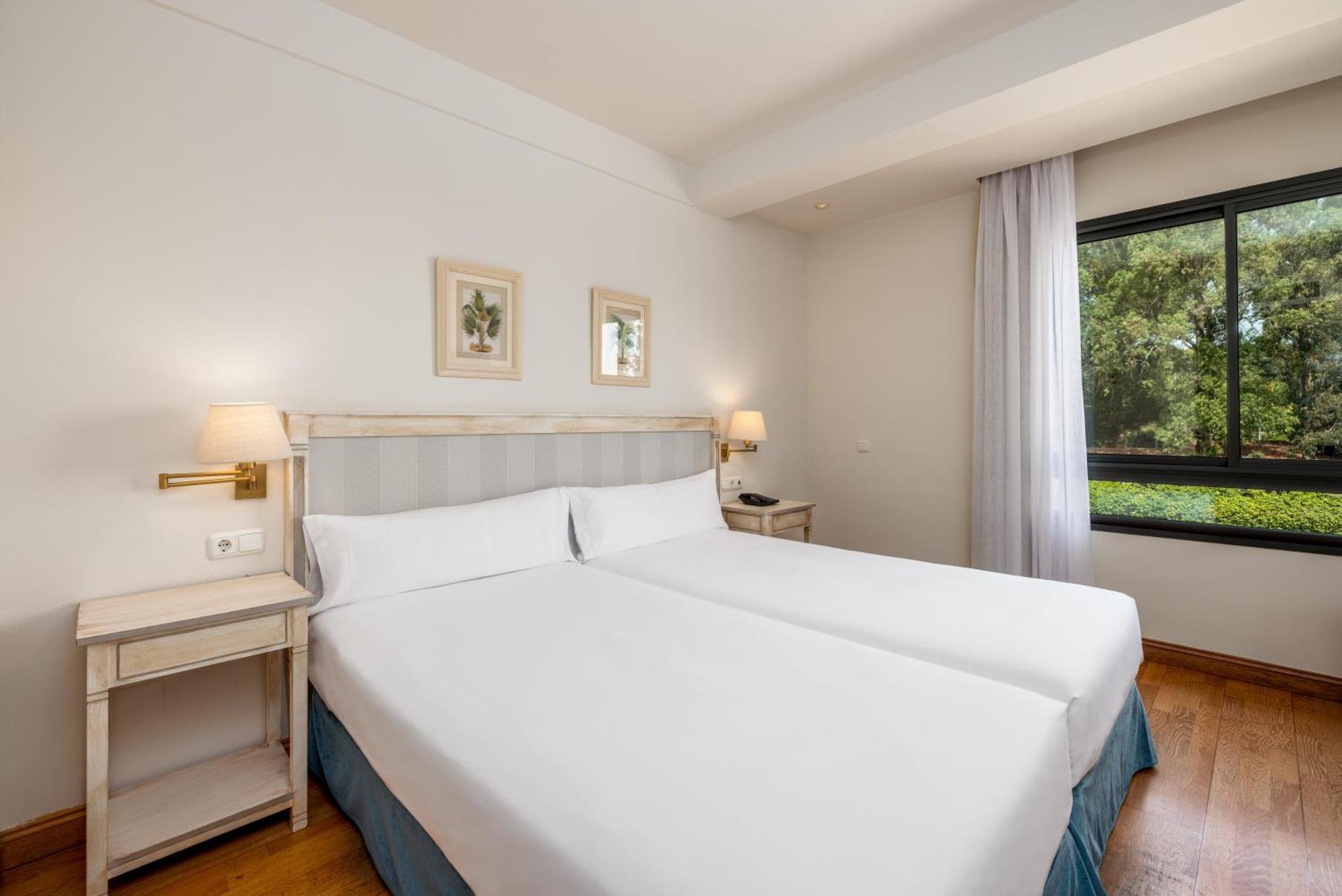 Twin Room,1722888154:JPEG