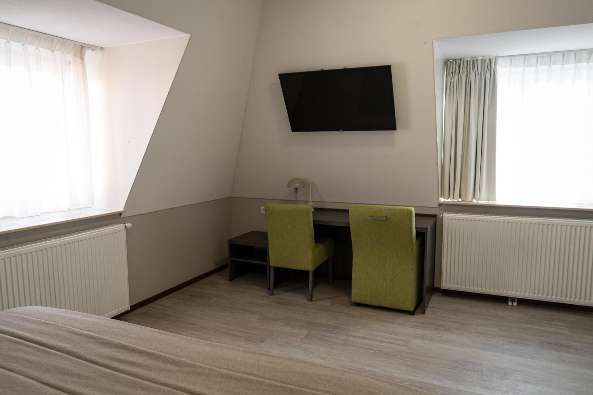 Large Double Room