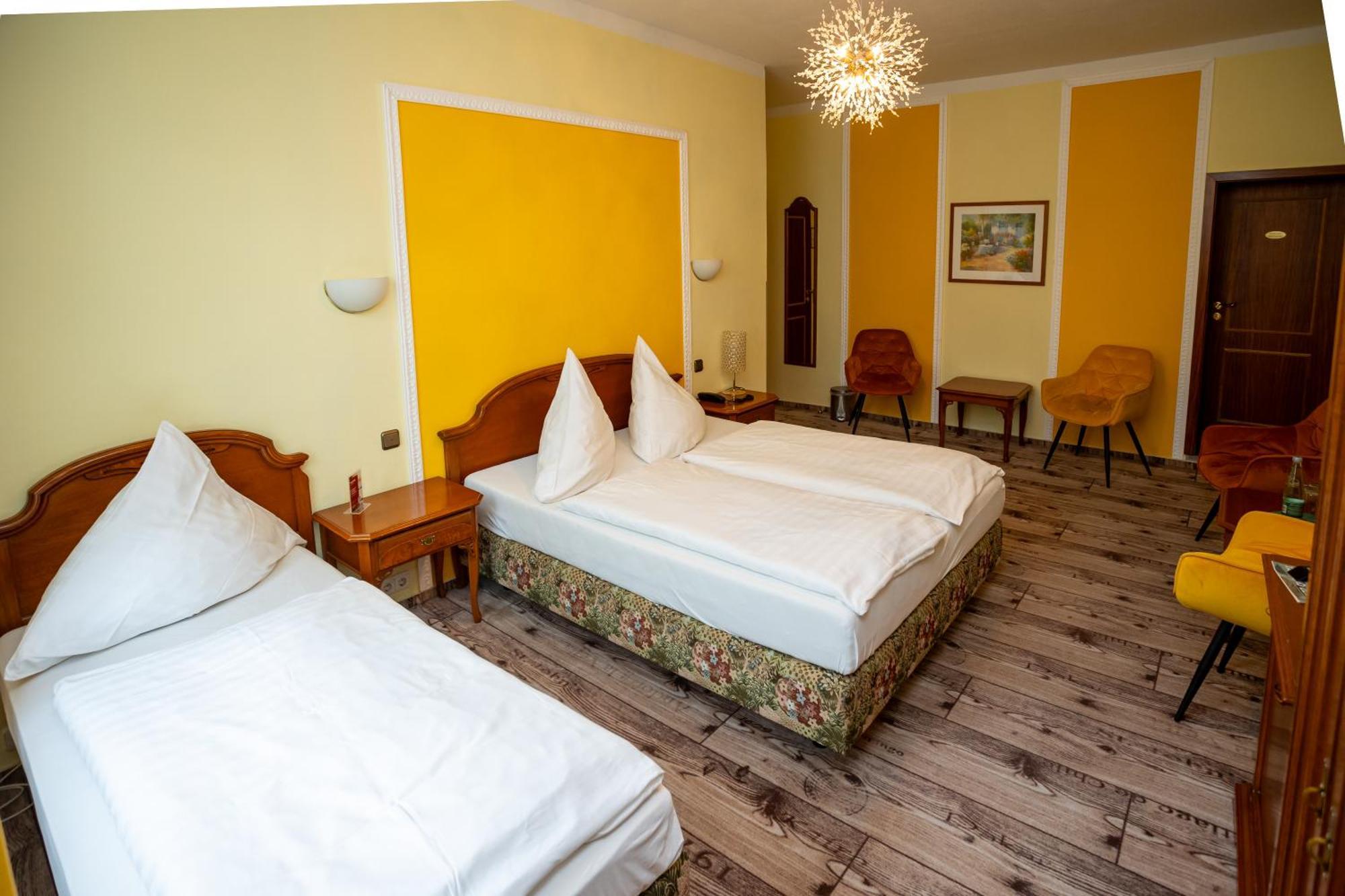 Triple Room