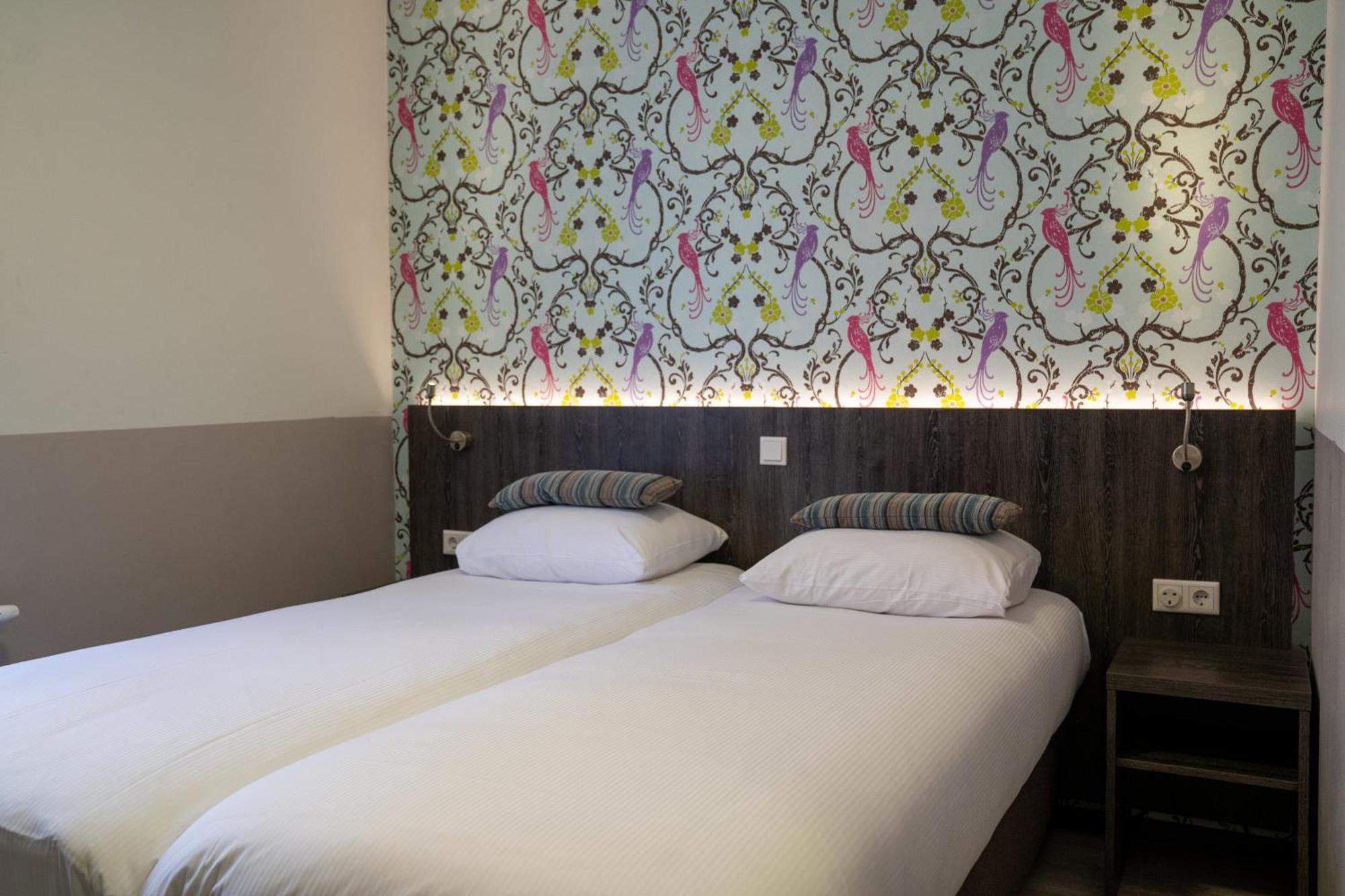 Standard Double Room Two Single Beds