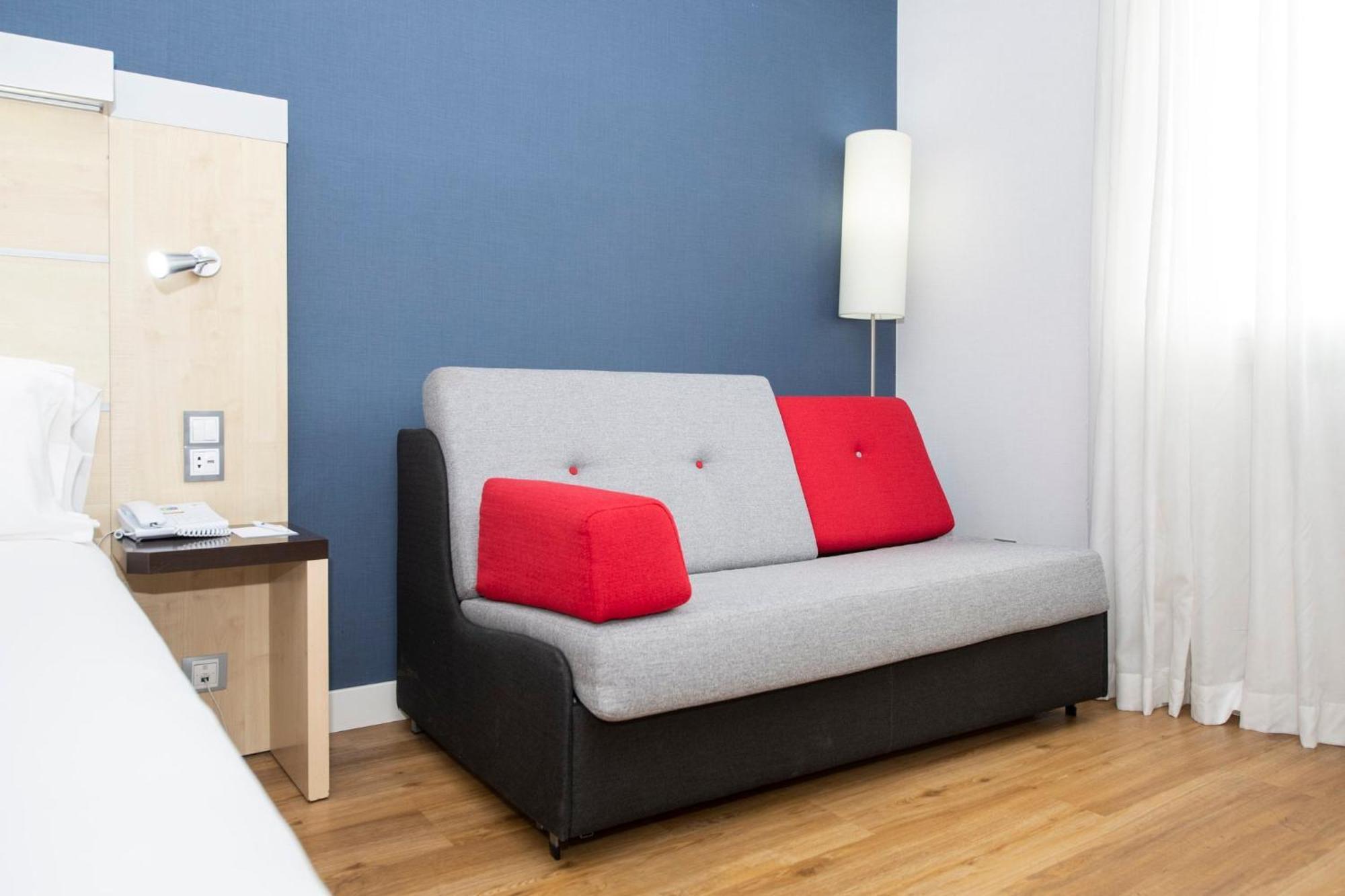Standard Queen Room Sofa Bed