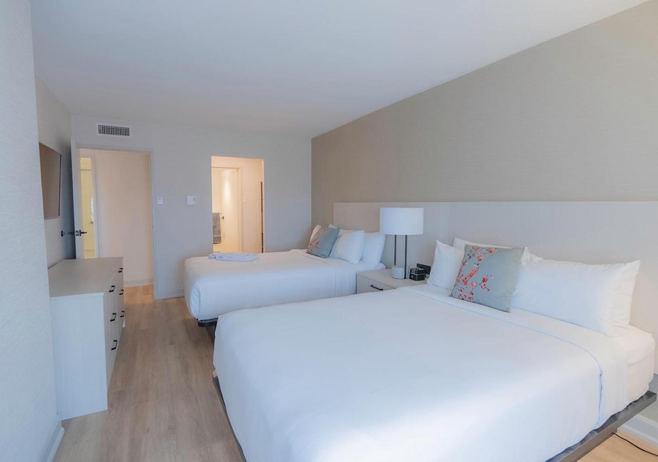 Two-Bedroom Deluxe Apartment Balcony