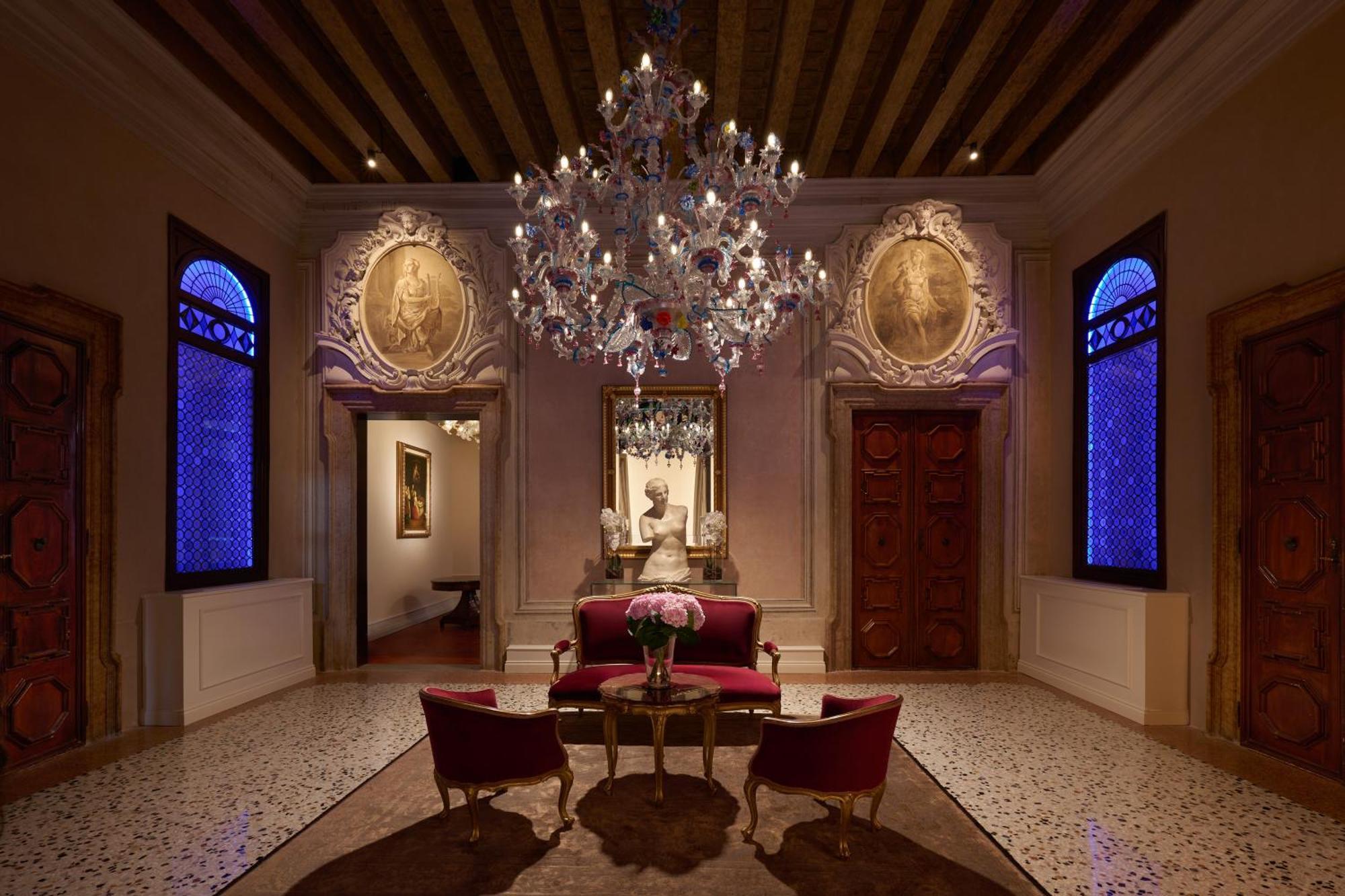 Premium Junior Suite Grand Canal View