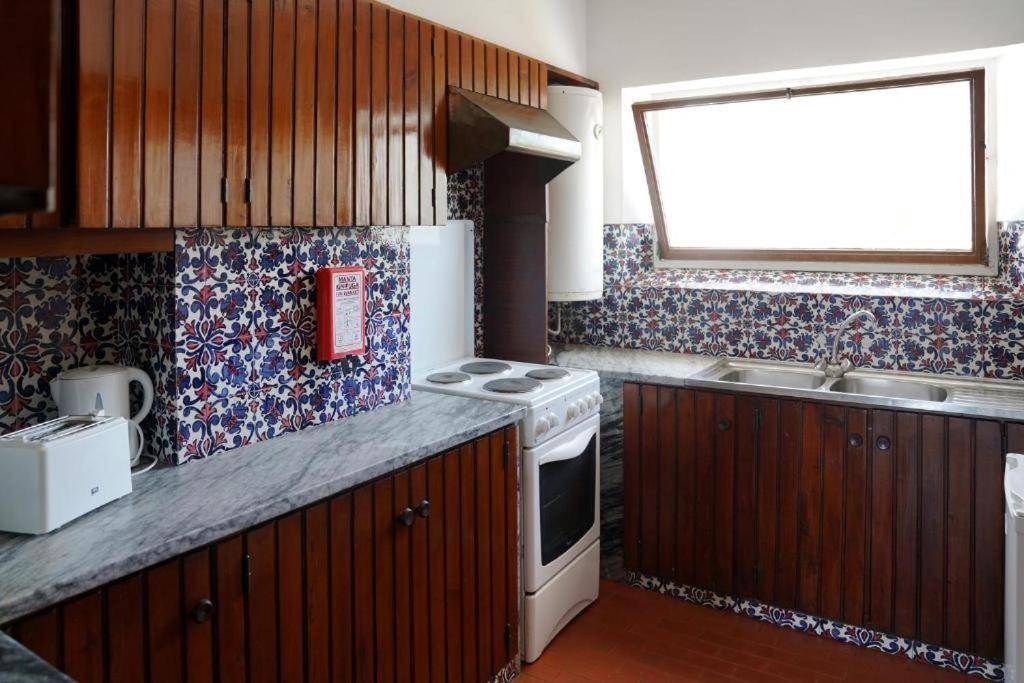Three-Bedroom Apartment Ocean View