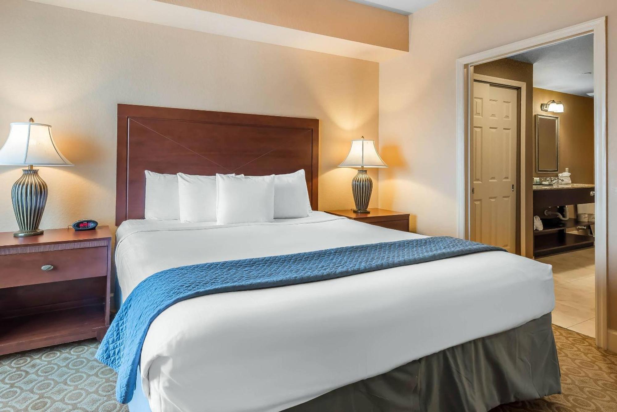 Two-Bedroom Suite
