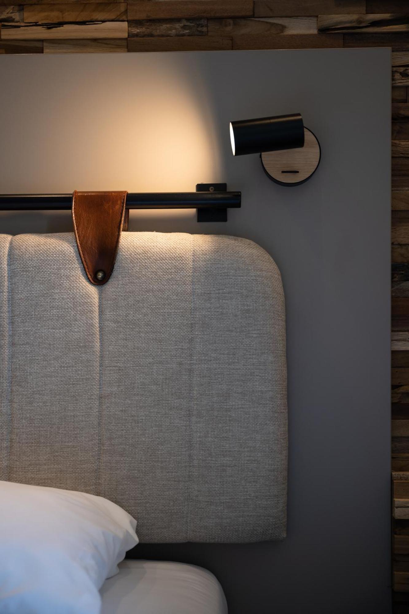 Standard Double Room Queen Bed