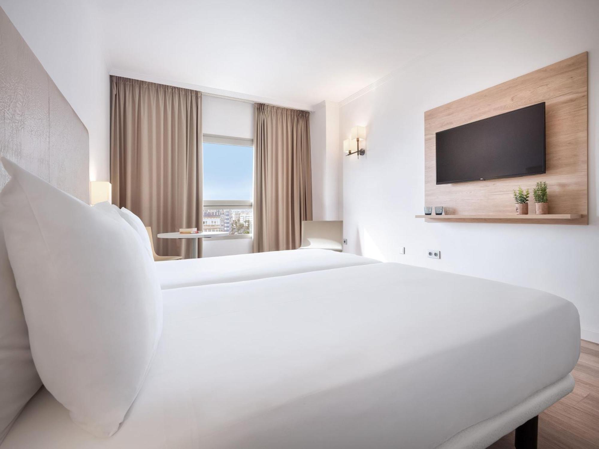 Standard Room,1722915038:JPEG