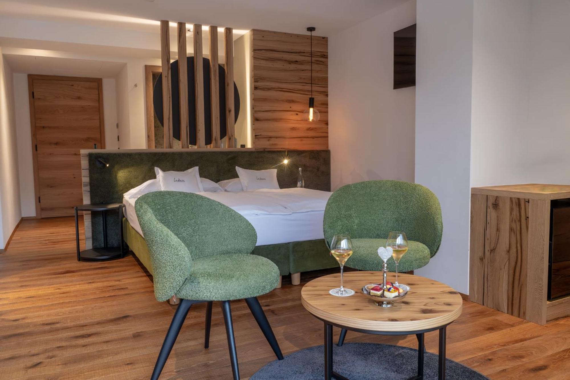 Queen Suite