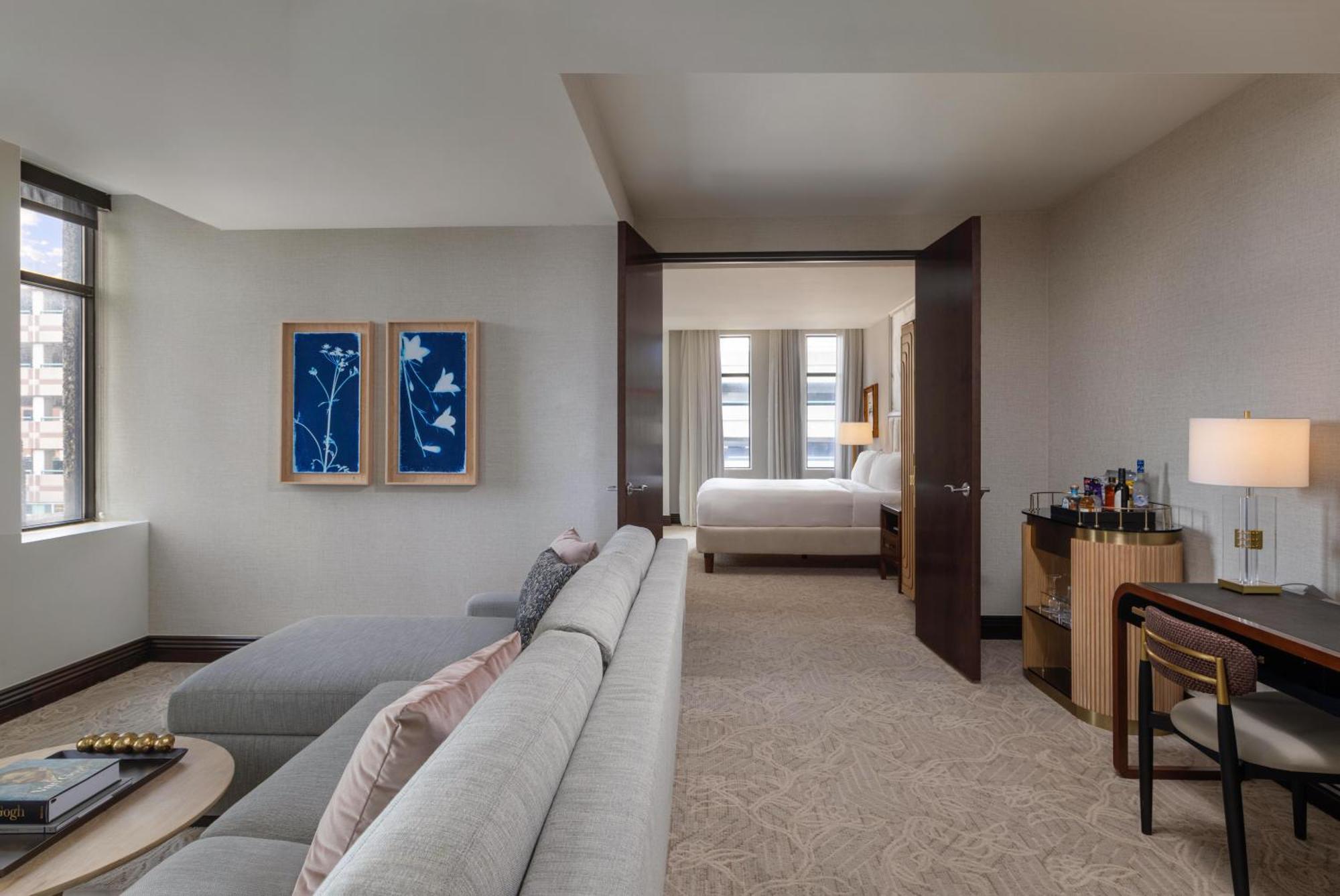 Deluxe Suite,1730052174:JPEG