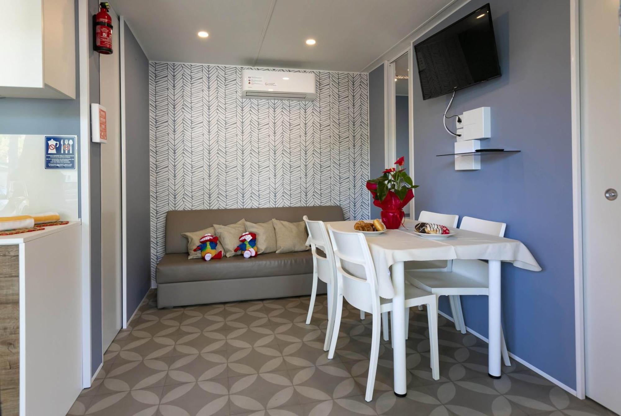 Executive Platinum Mobile Home