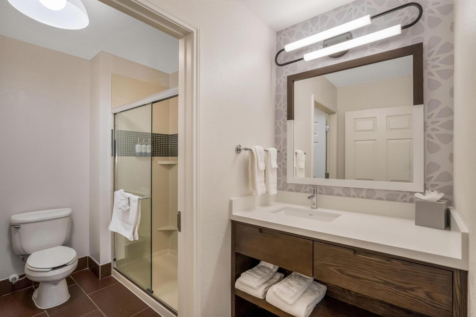 Queen Studio Suite
