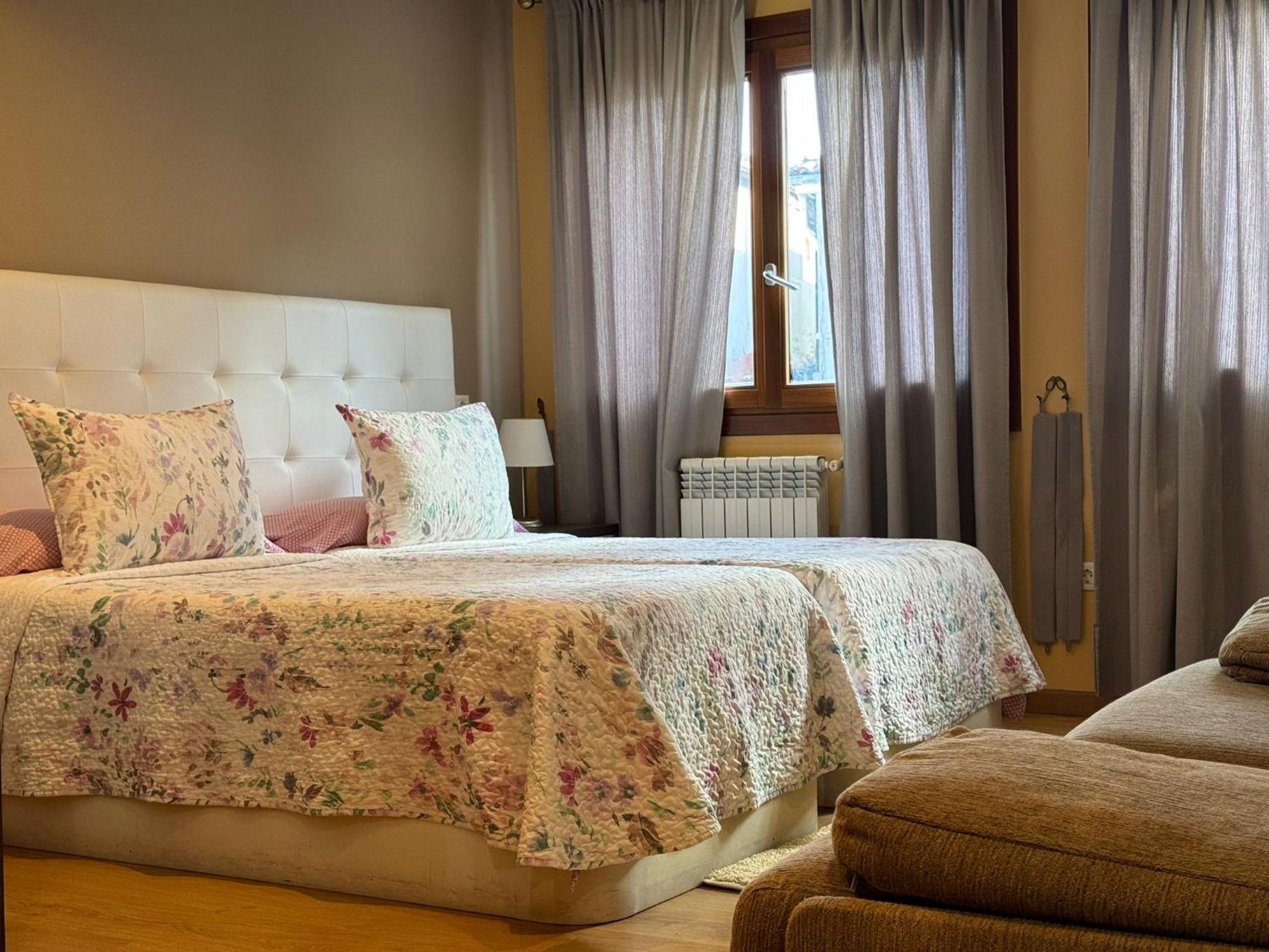 Large Twin Room