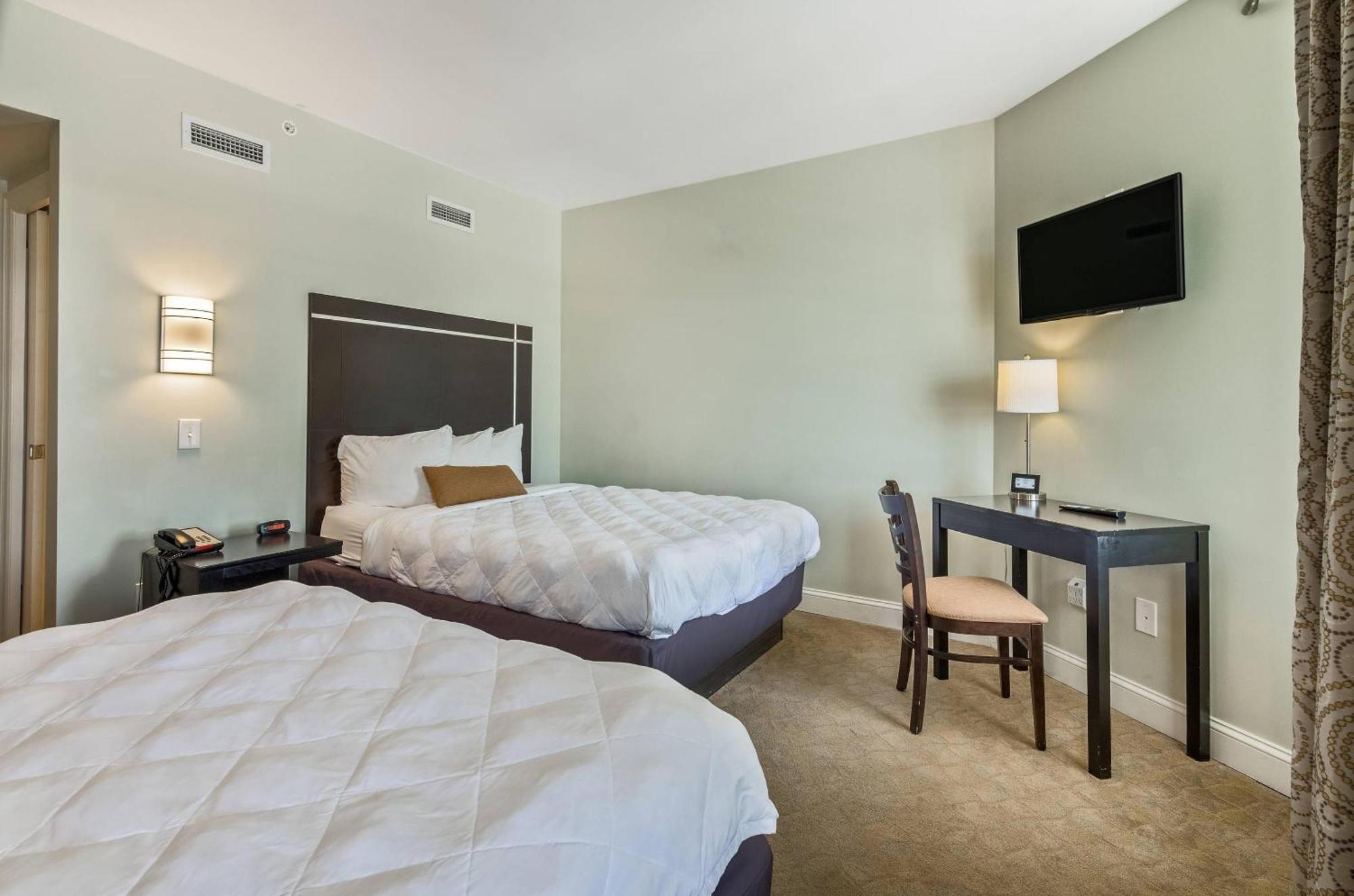 Queen Room Two Queen Beds Non-Smoking
