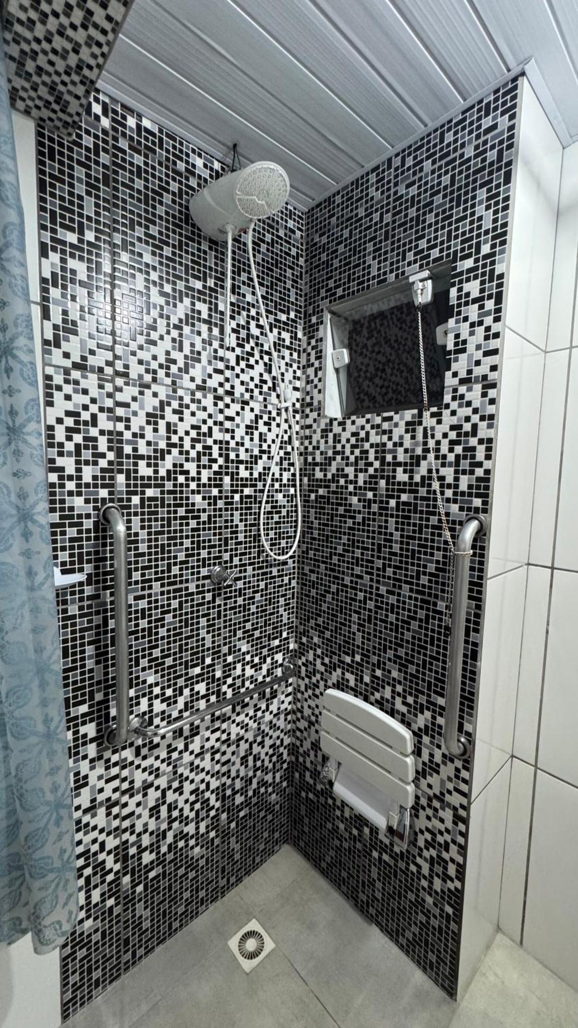 Family Room Bath