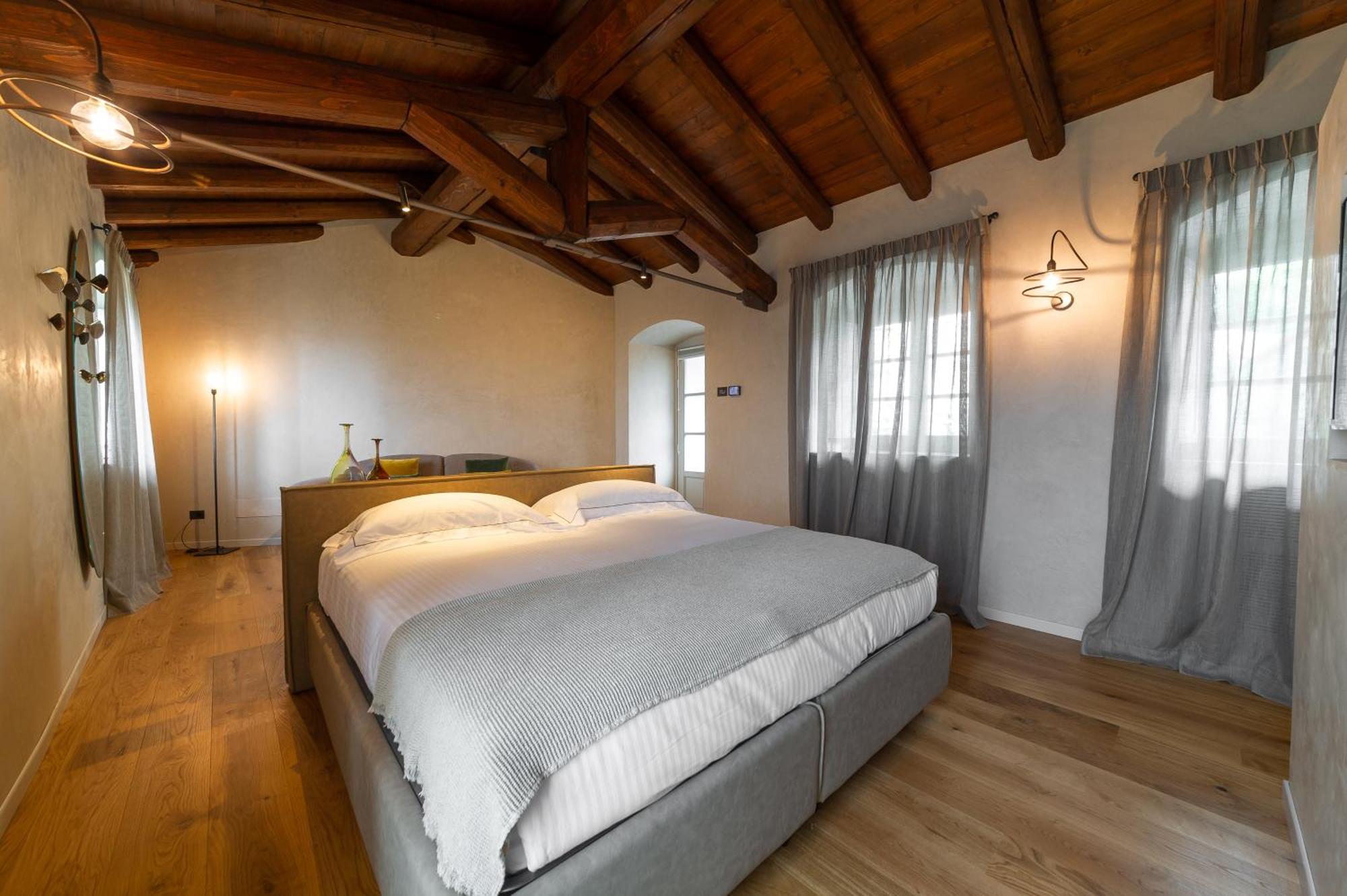 Deluxe Double or Twin Room City View