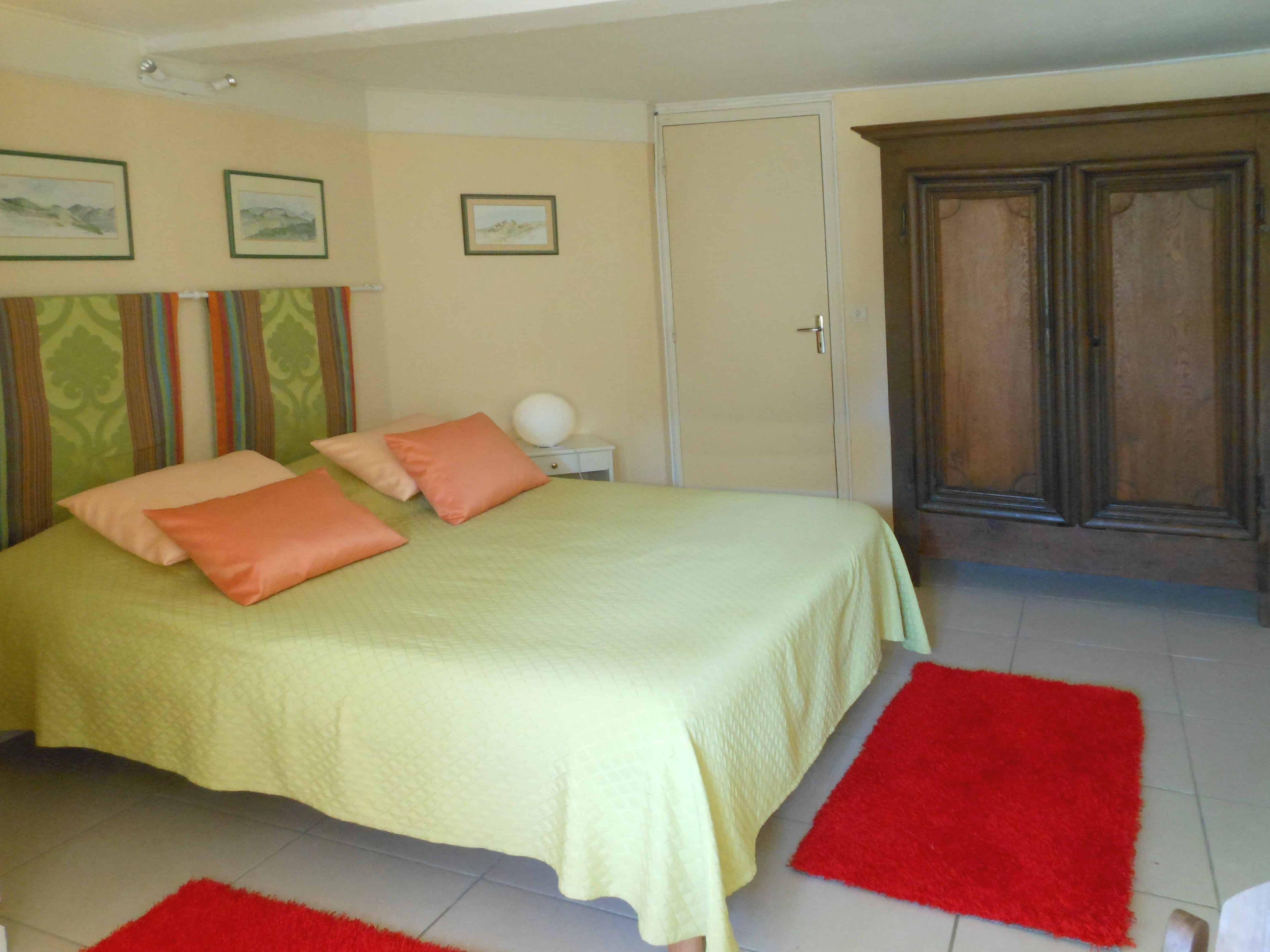Chambre Familiale avec Douche