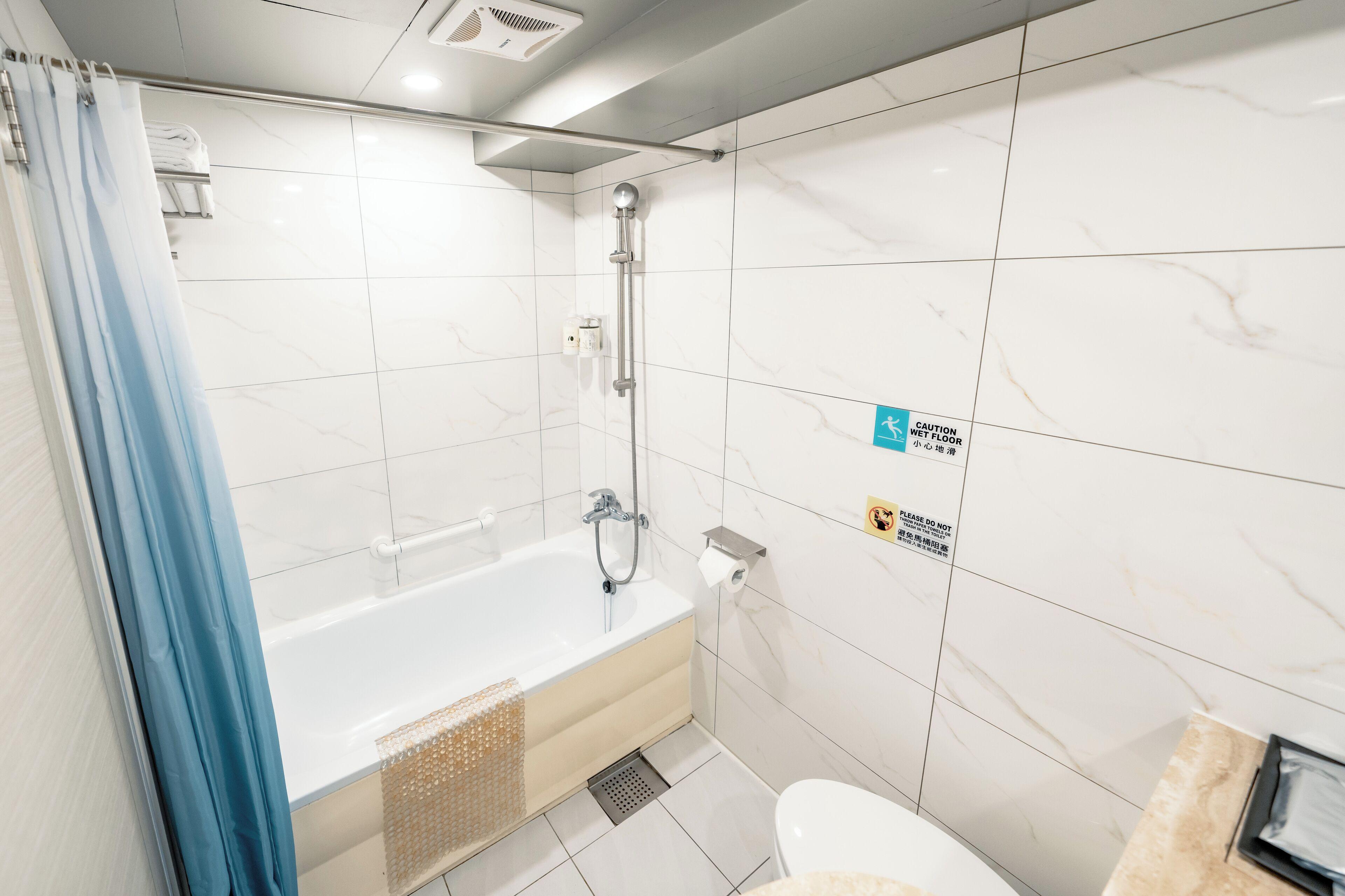 Standard Double Room No Window