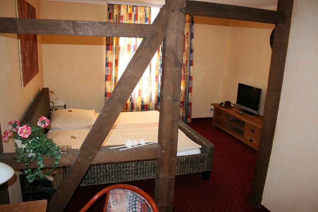 Standard Double Room,415872615:JPEG