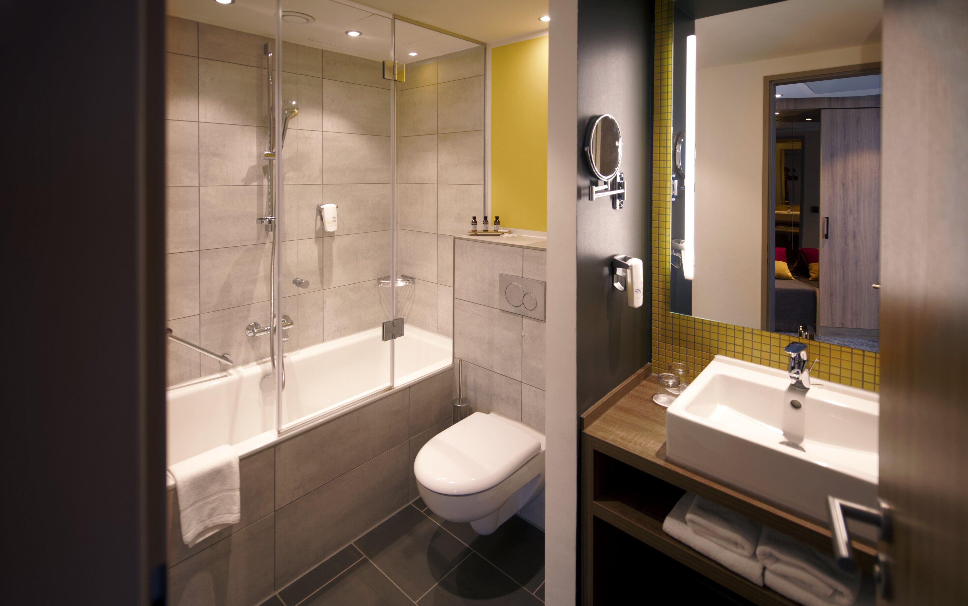 Queen Suite