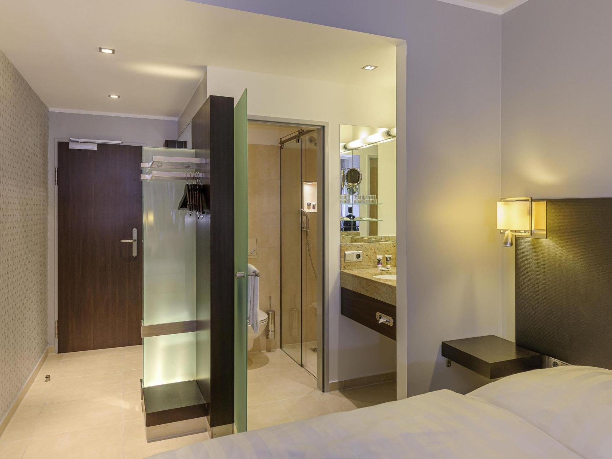 Superior Room,1276843816:JPEG