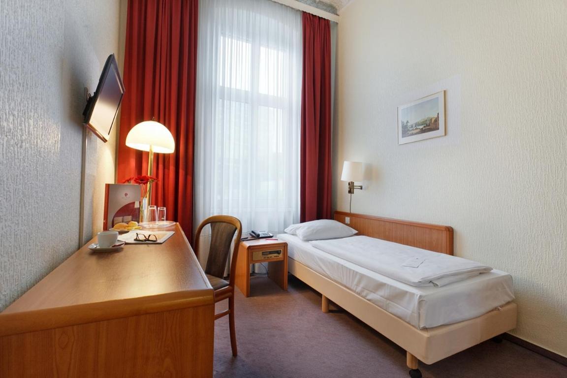 Standard Single Room,1729979750:JPEG