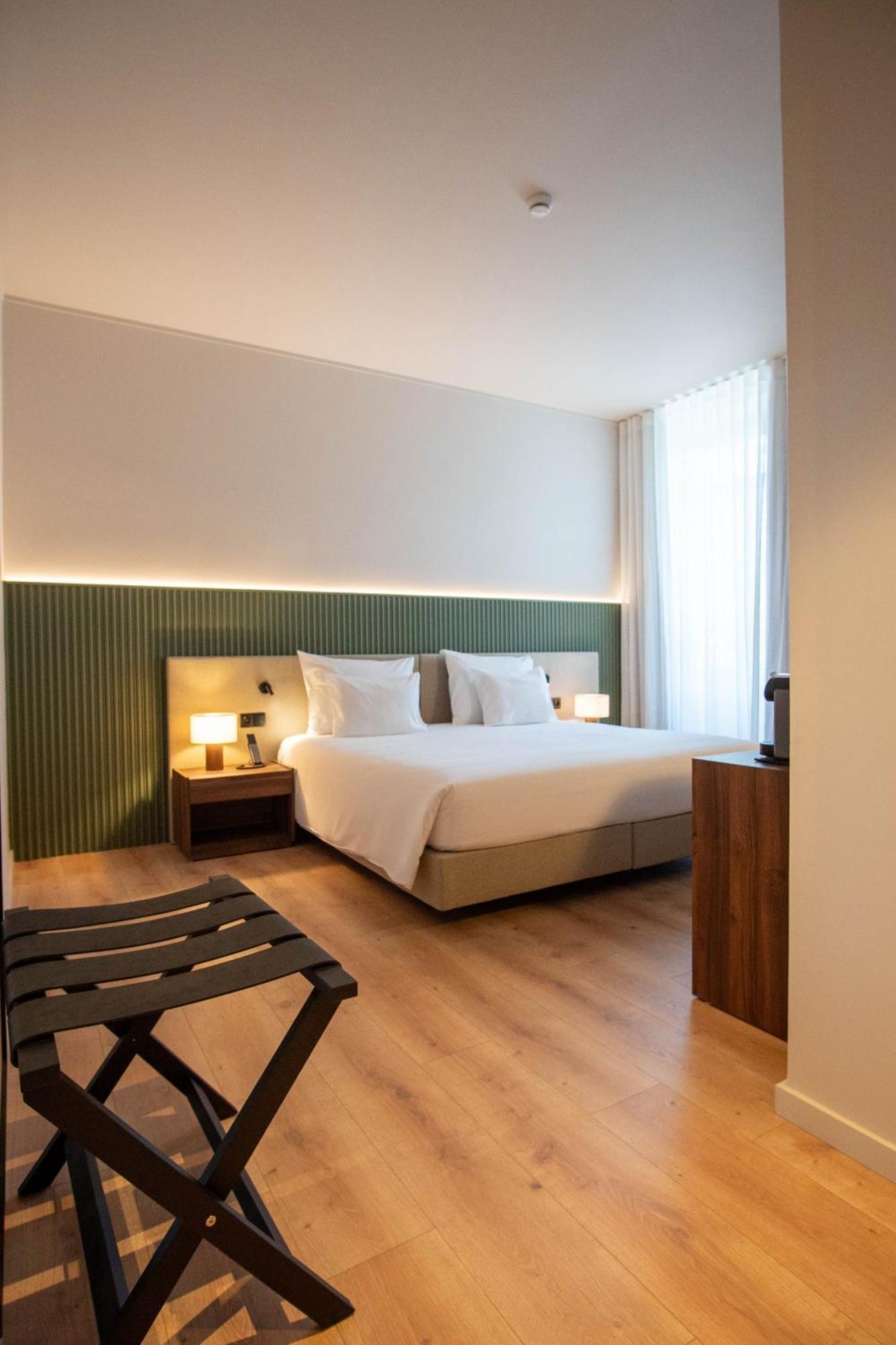 Standard Double Room,1729986694:JPEG