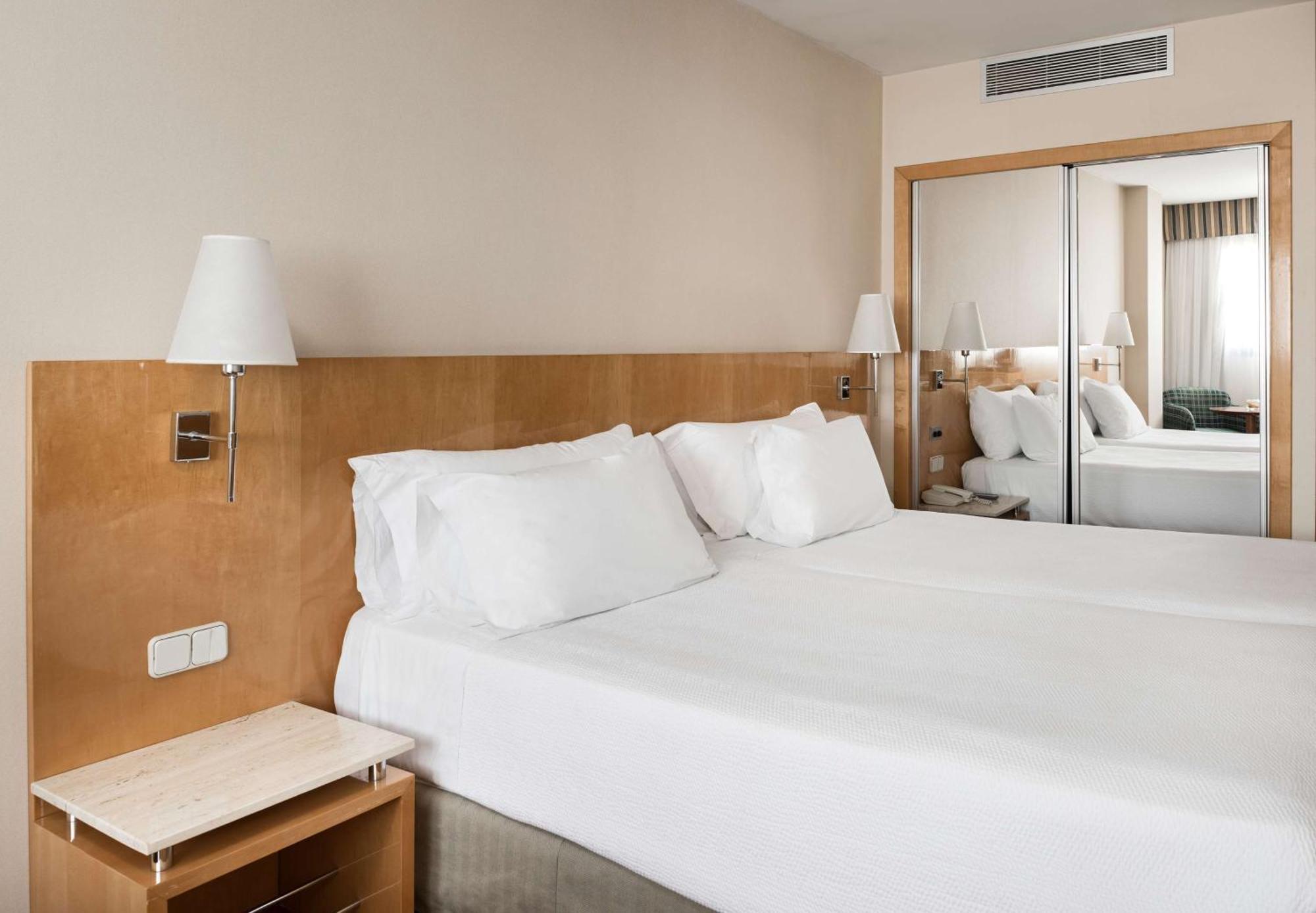 Standard Double or Twin Room,1729990812:JPEG