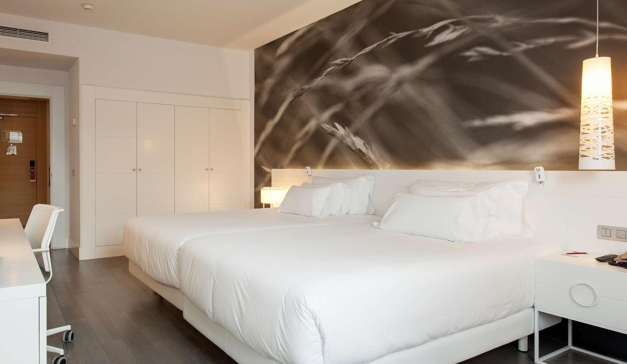 Premium Double or Twin Room,1729991190:JPEG
