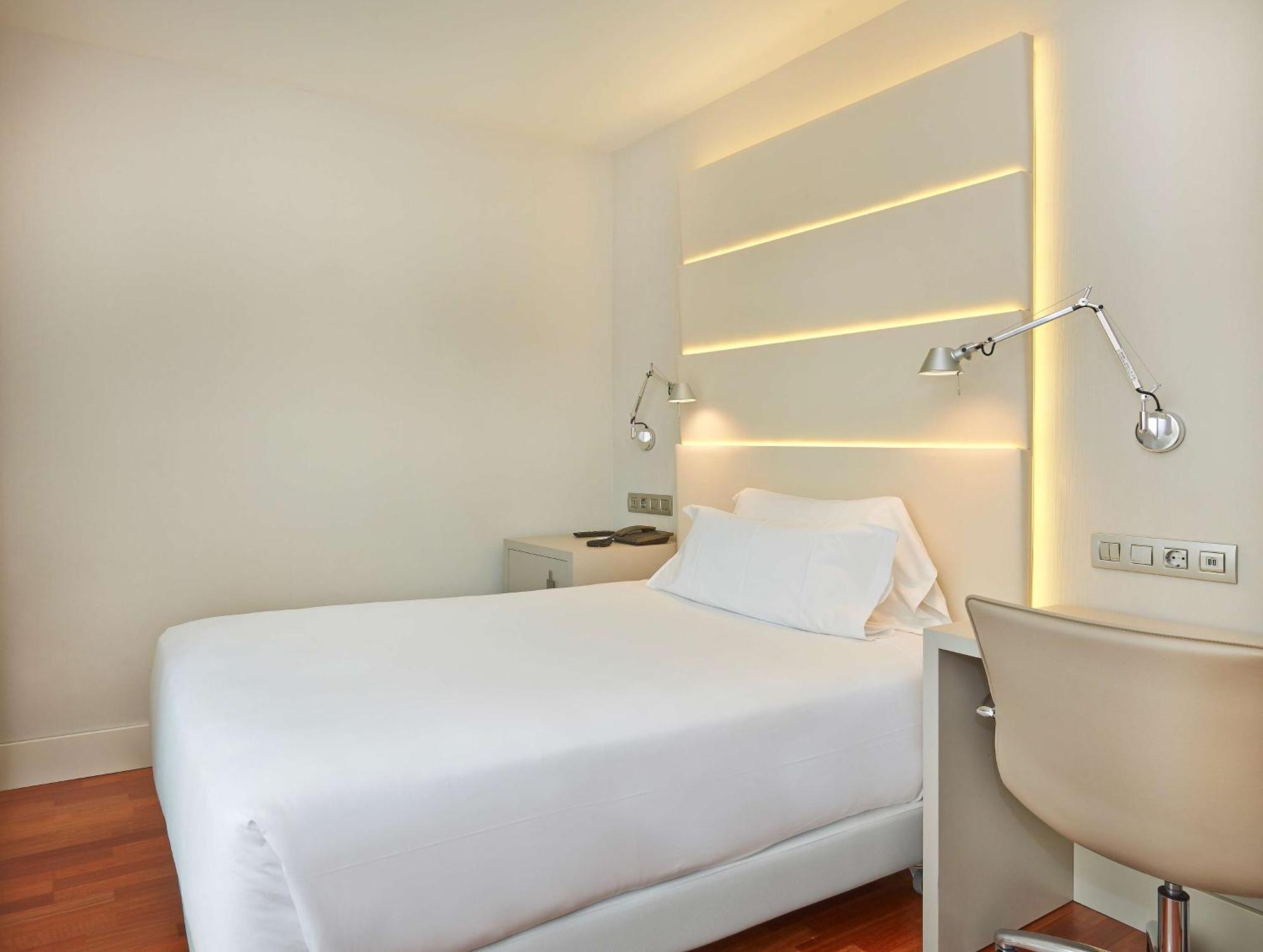 Standard Single Room,1729991435:JPEG