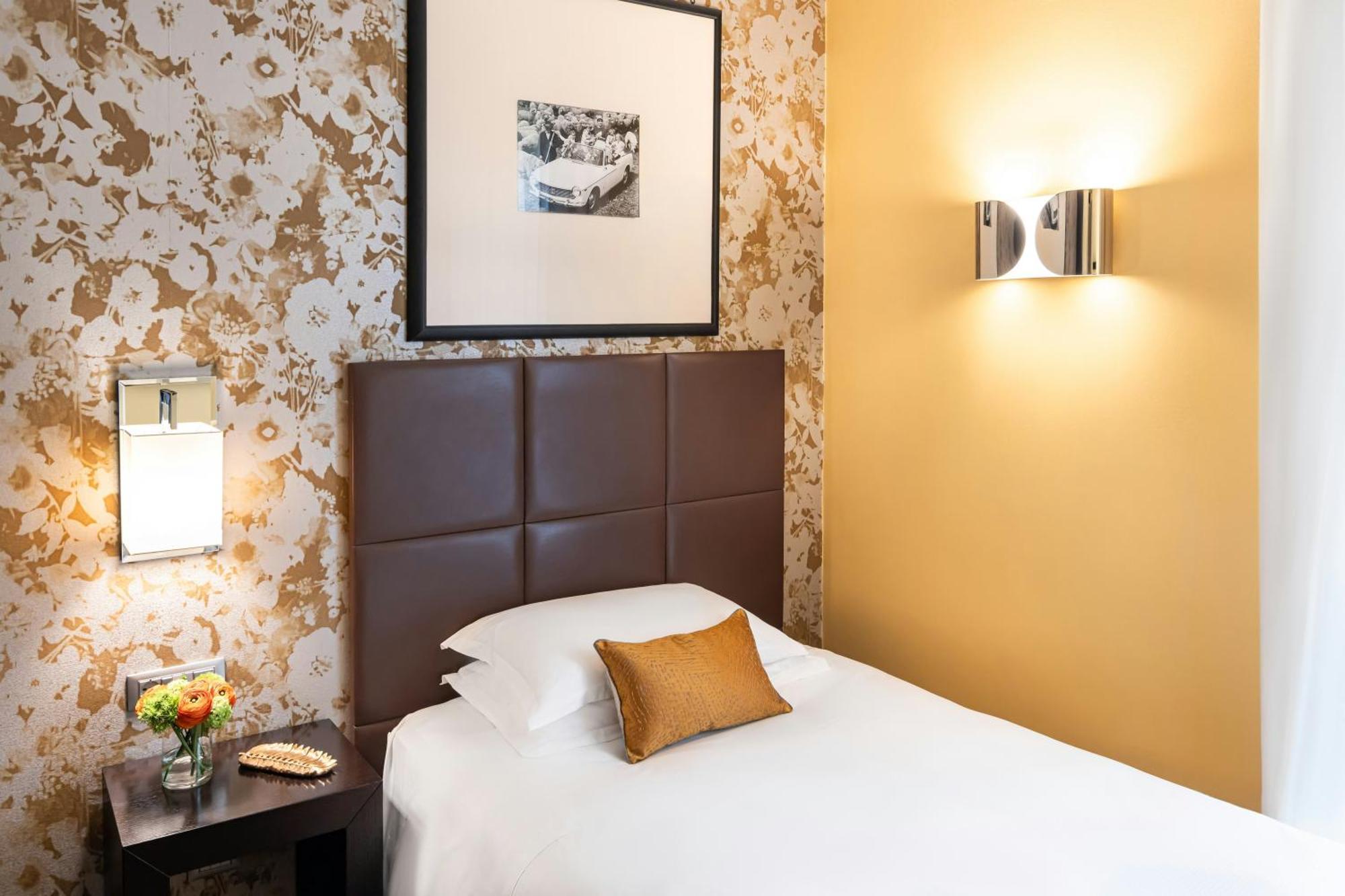 Classic Single Room