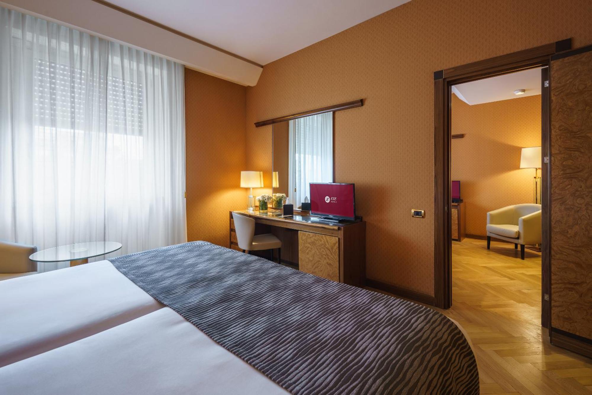 Two Connecting Double Rooms,1729993333:JPEG
