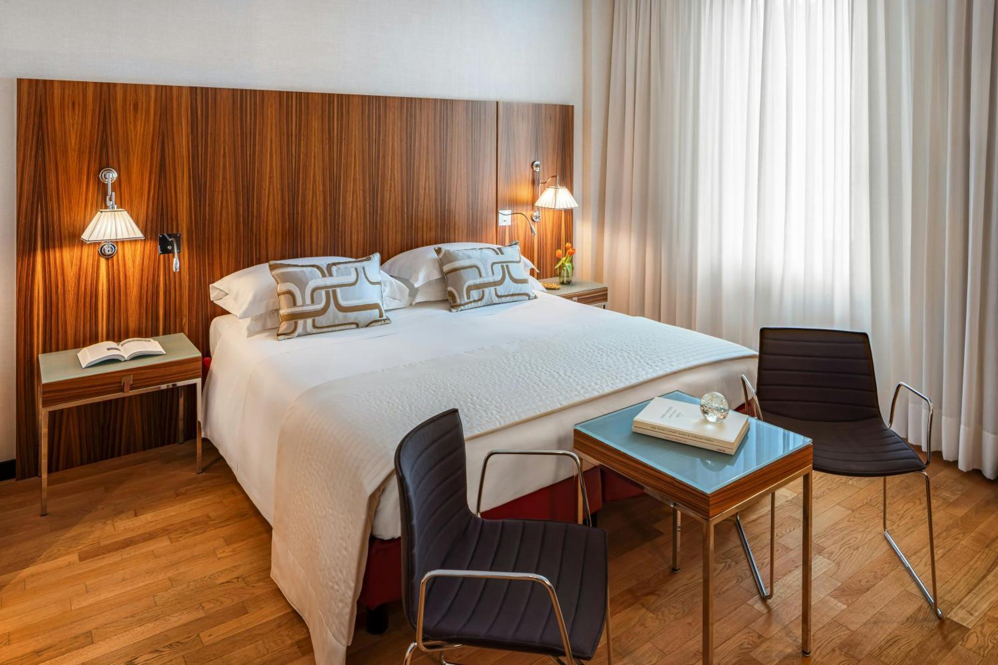 Deluxe Double or Twin Room,1729993482:JPEG