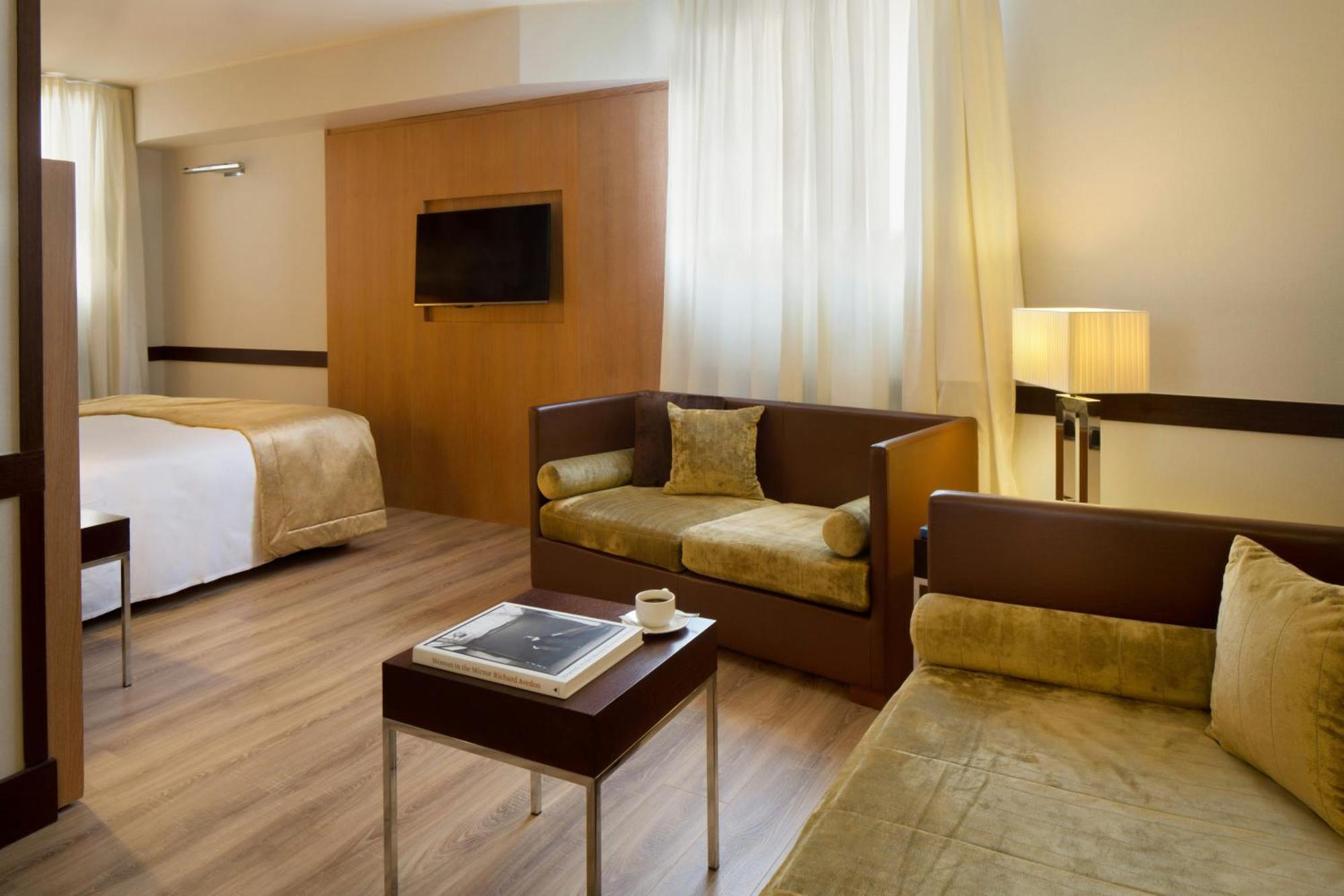 Junior Suite,1729993838:JPEG