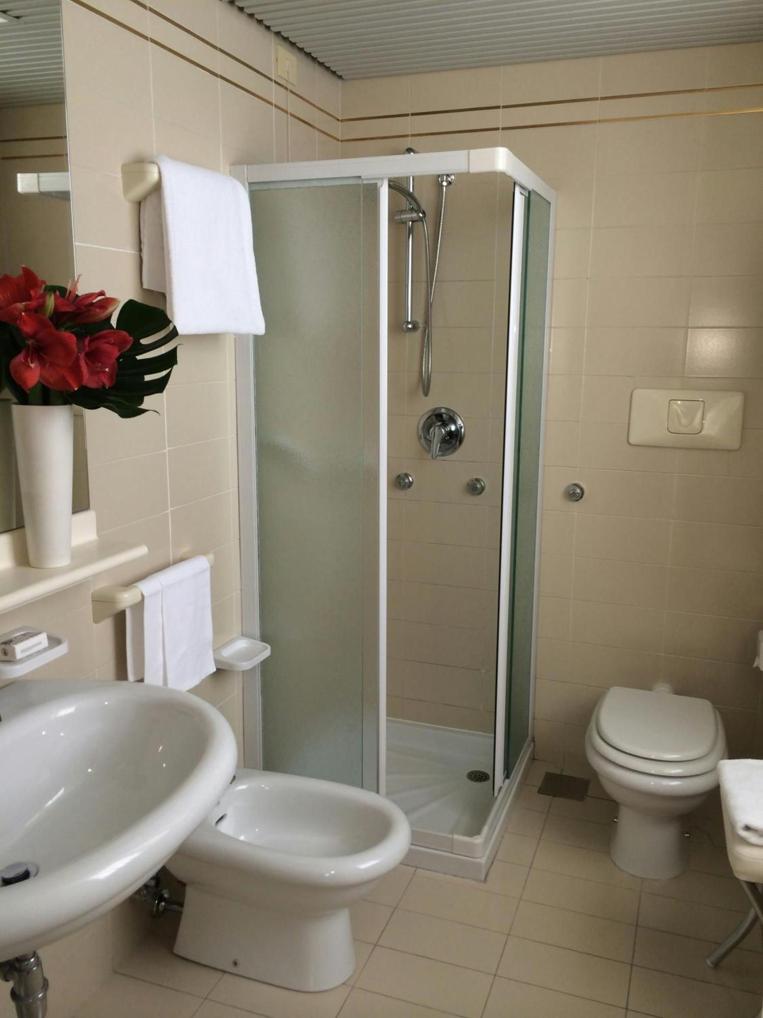 Classic Single Room