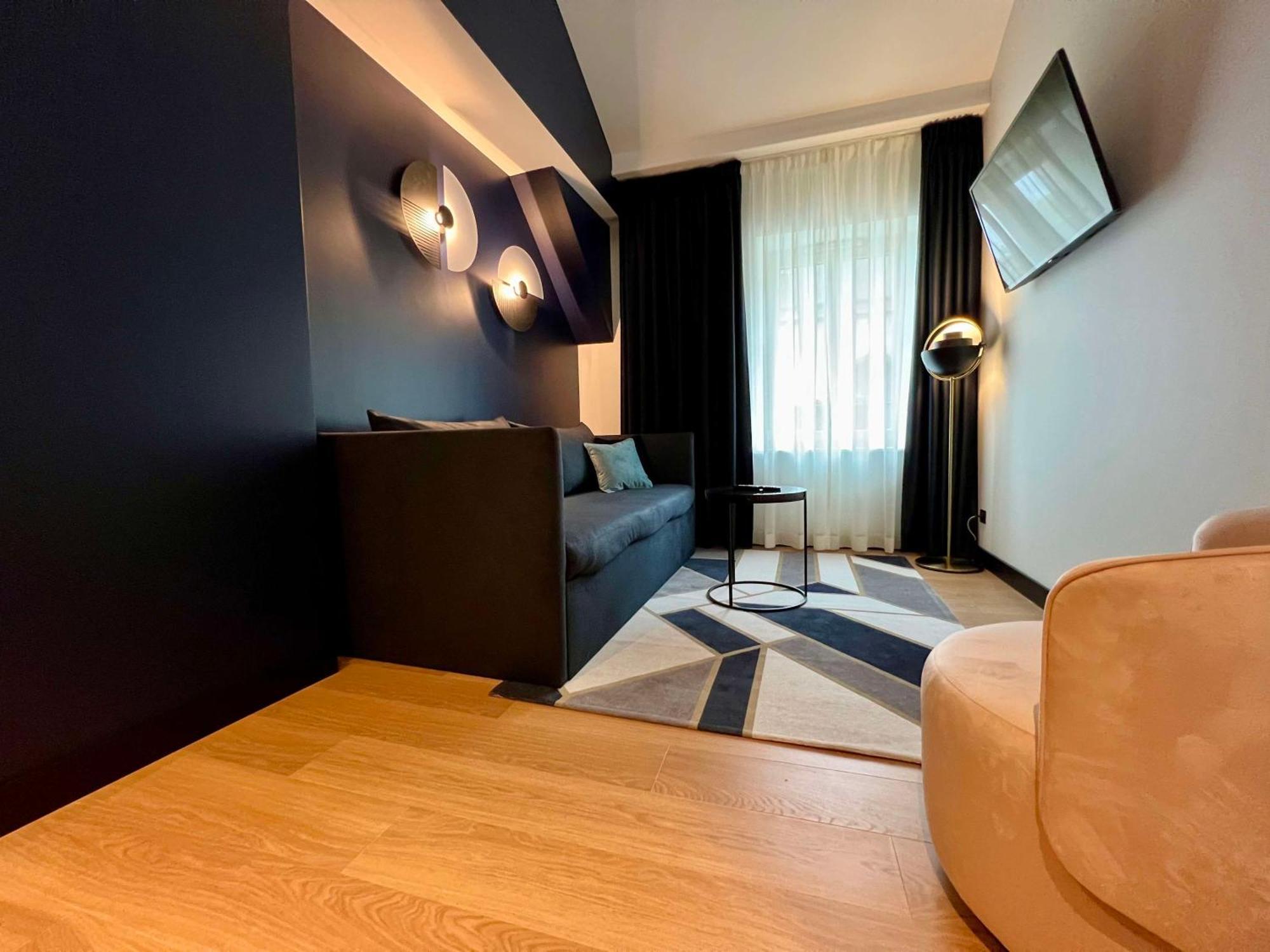 Duplex Junior King Suite with Sofa Bed,1729997150:JPEG