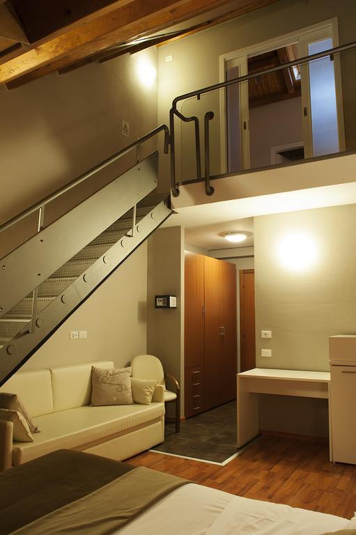 Duplex Suite,327462550:JPEG