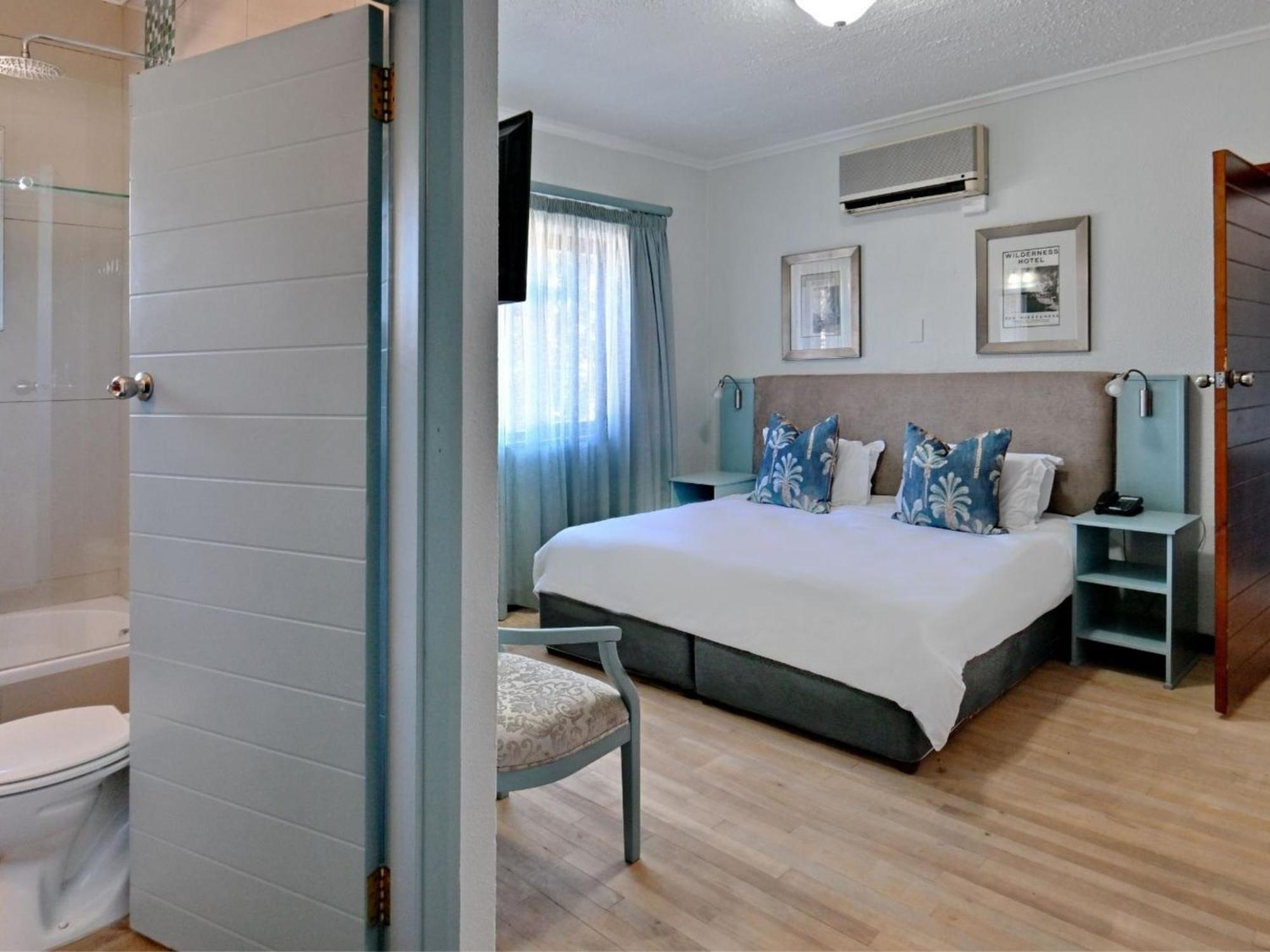 Standard Interleading Family Room