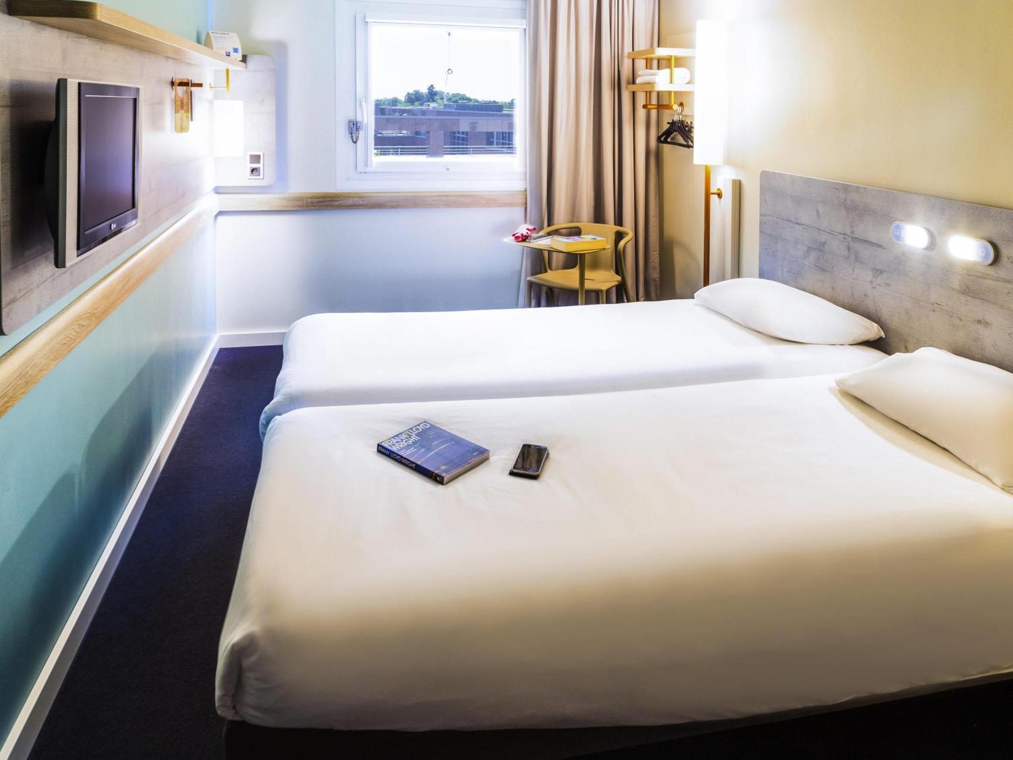 Standard Twin Room,1597549484:JPEG