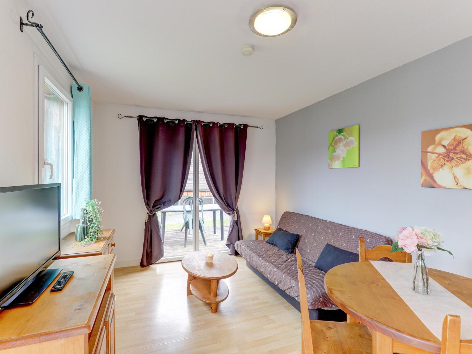 One-Bedroom House,1730012434:JPEG