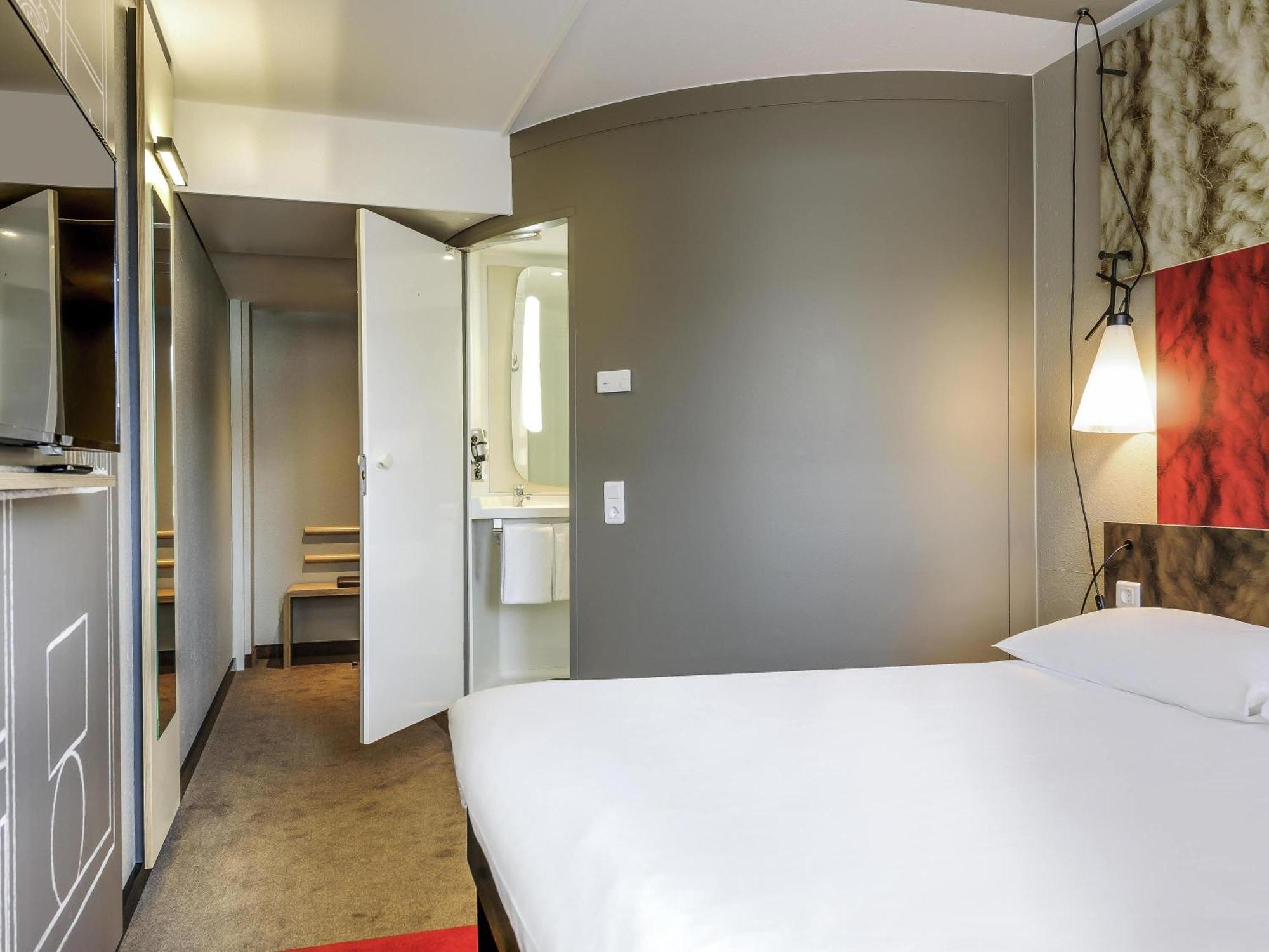 Double Sweet Room by Ibis