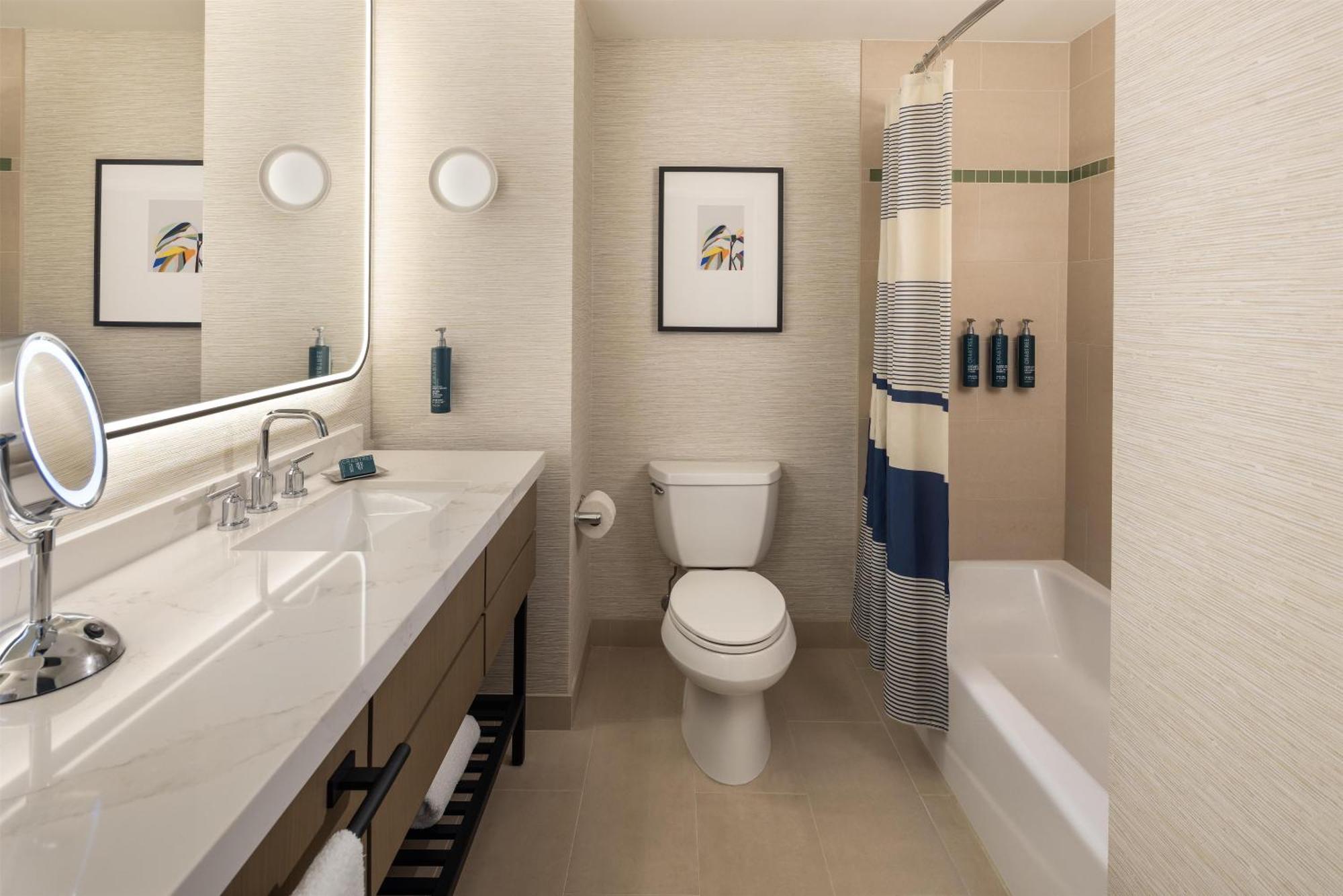 Queen Room with Two Queen Beds,1742647367:JPEG