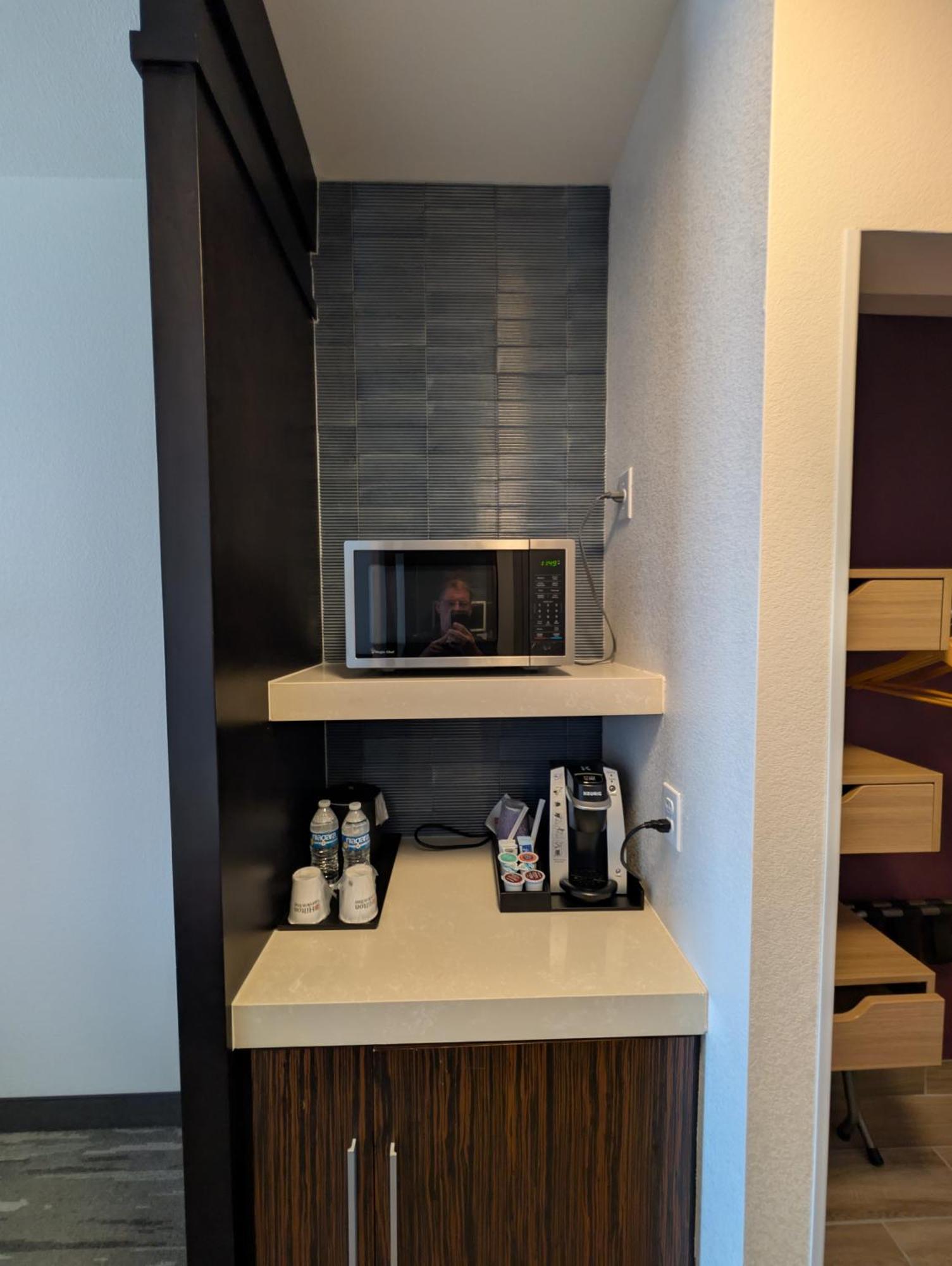 King Room,1730018510:JPEG