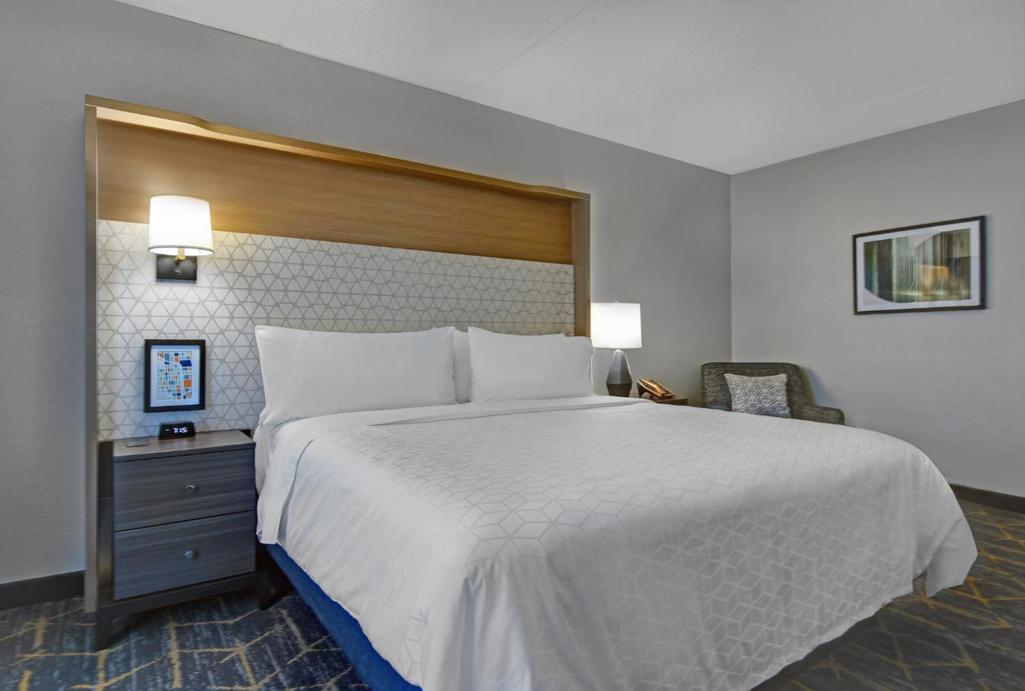 Standard King Room